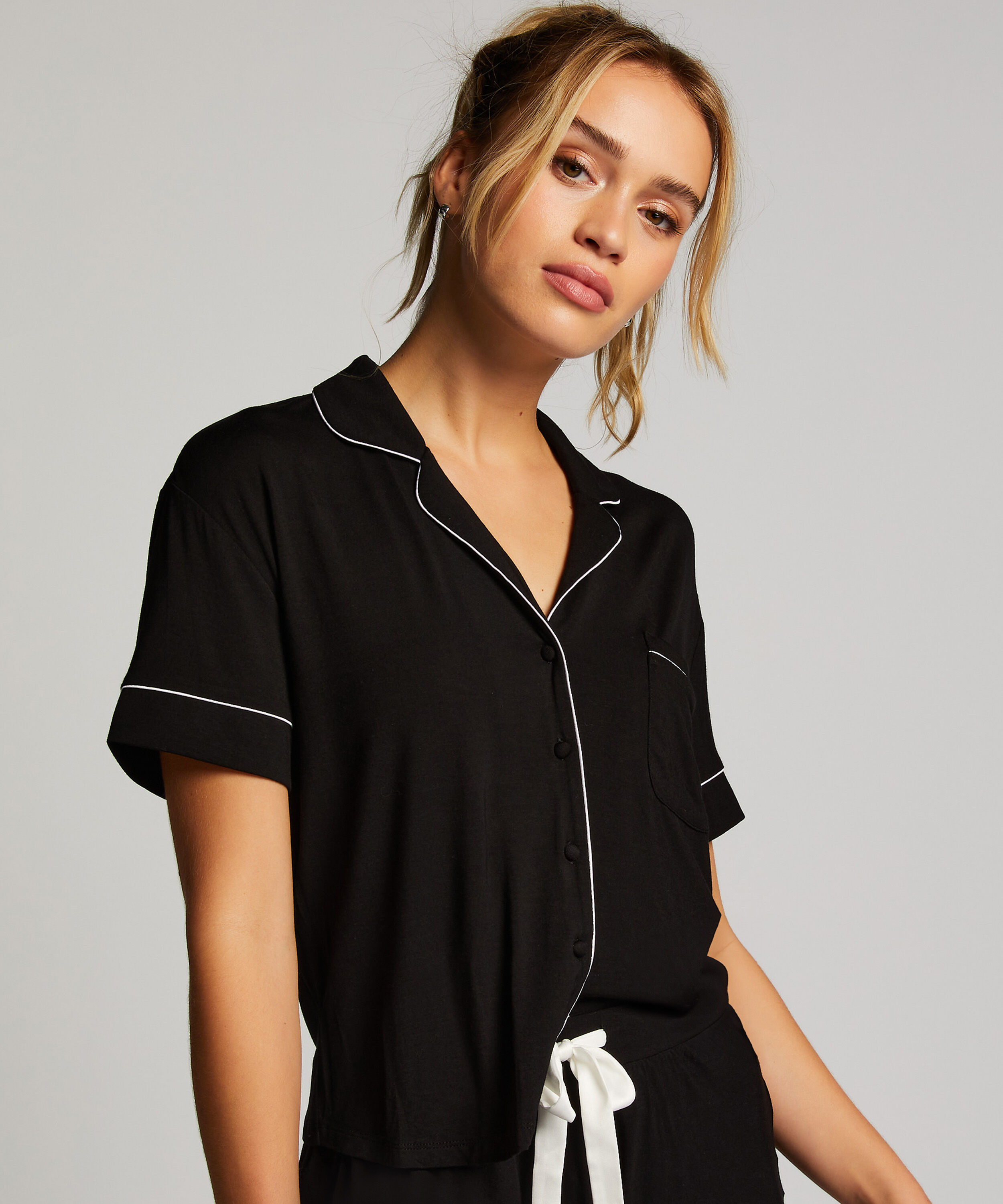 Kurzärmelige Jersey-Jacke Essential, Schwarz