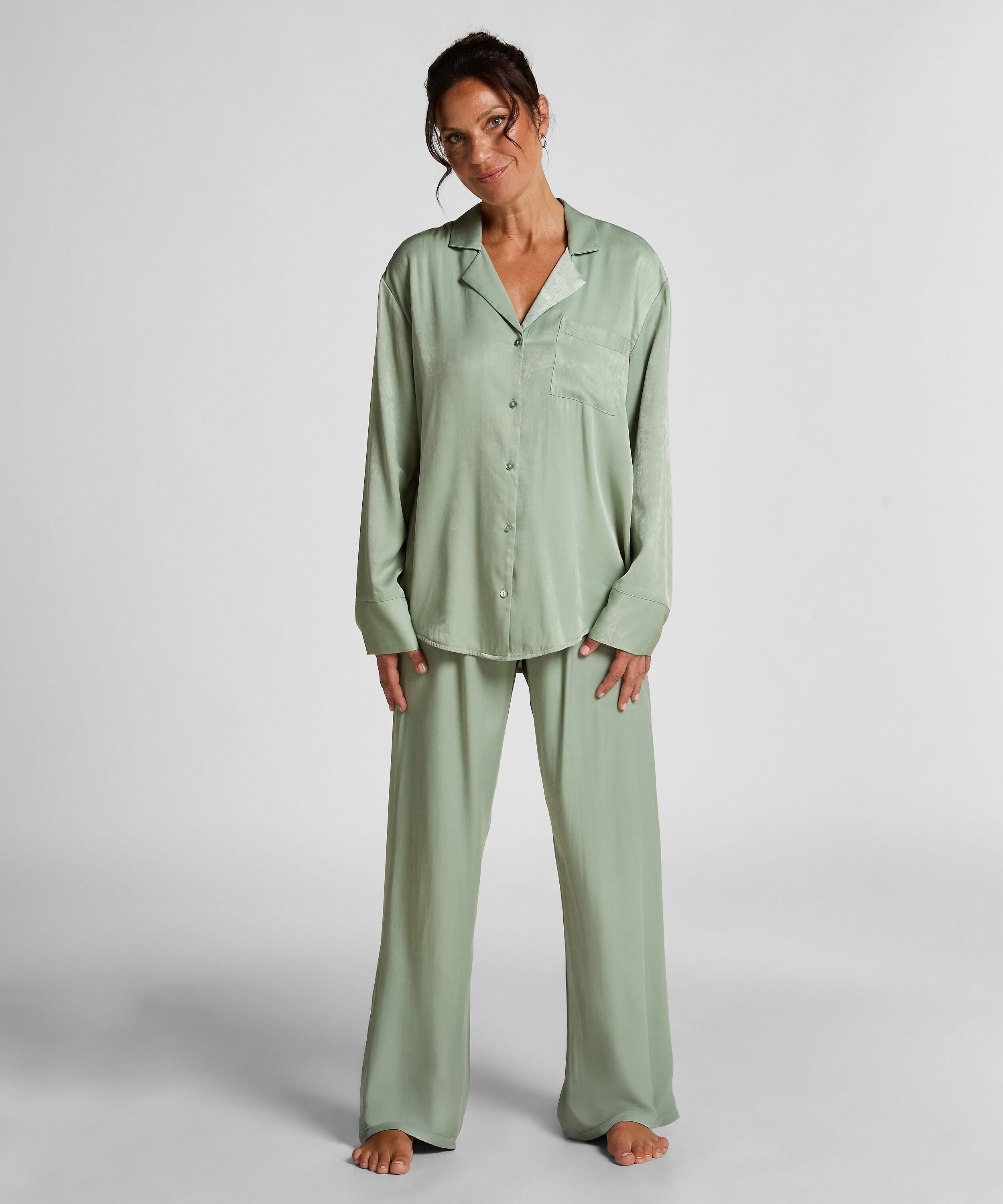 Hose Satin, Grün