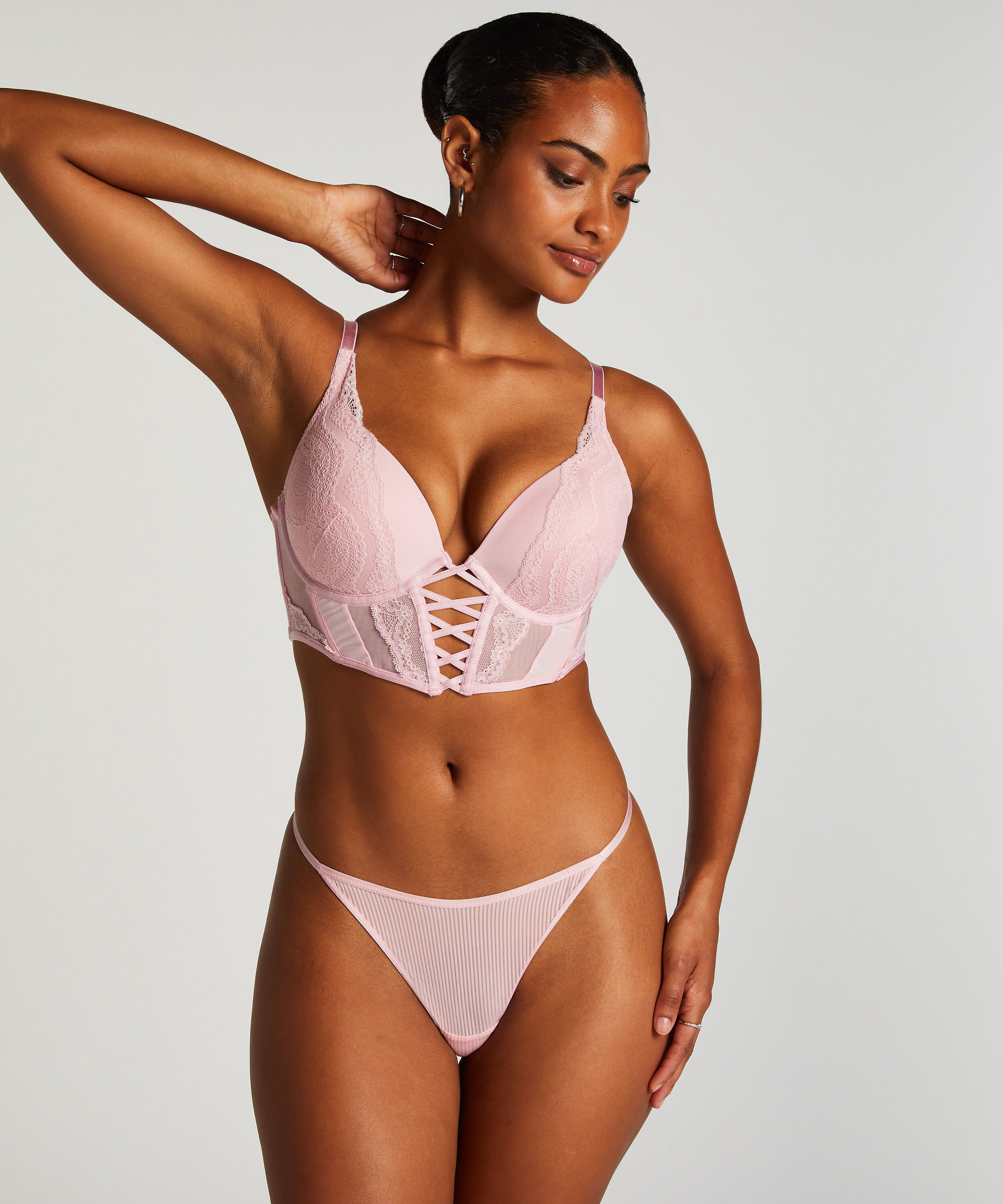 String Kaiden, Rosa