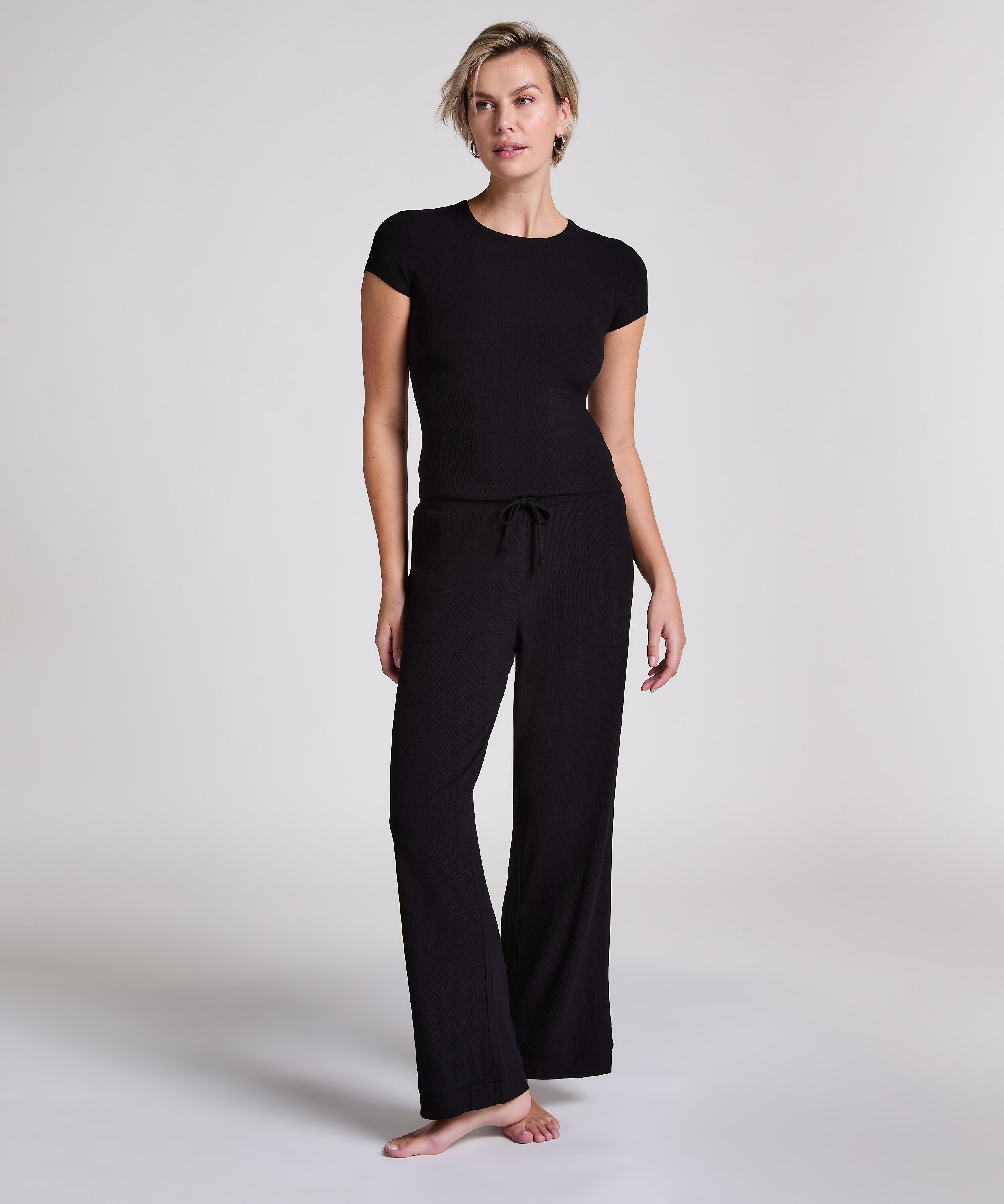 Essential-Hose gerippt, Schwarz