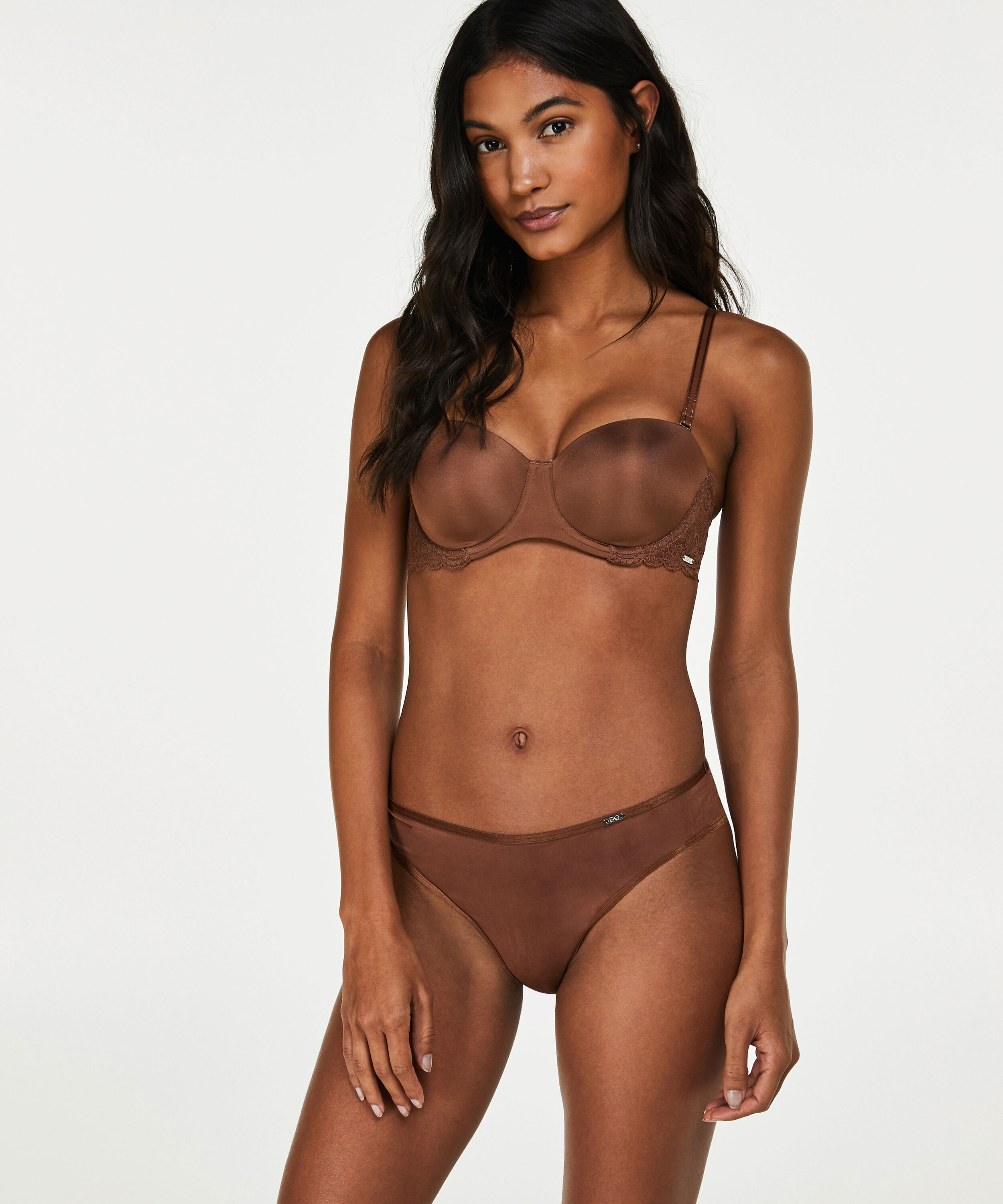 Brazilian Angie, Braun Brazilian Angie, Braun