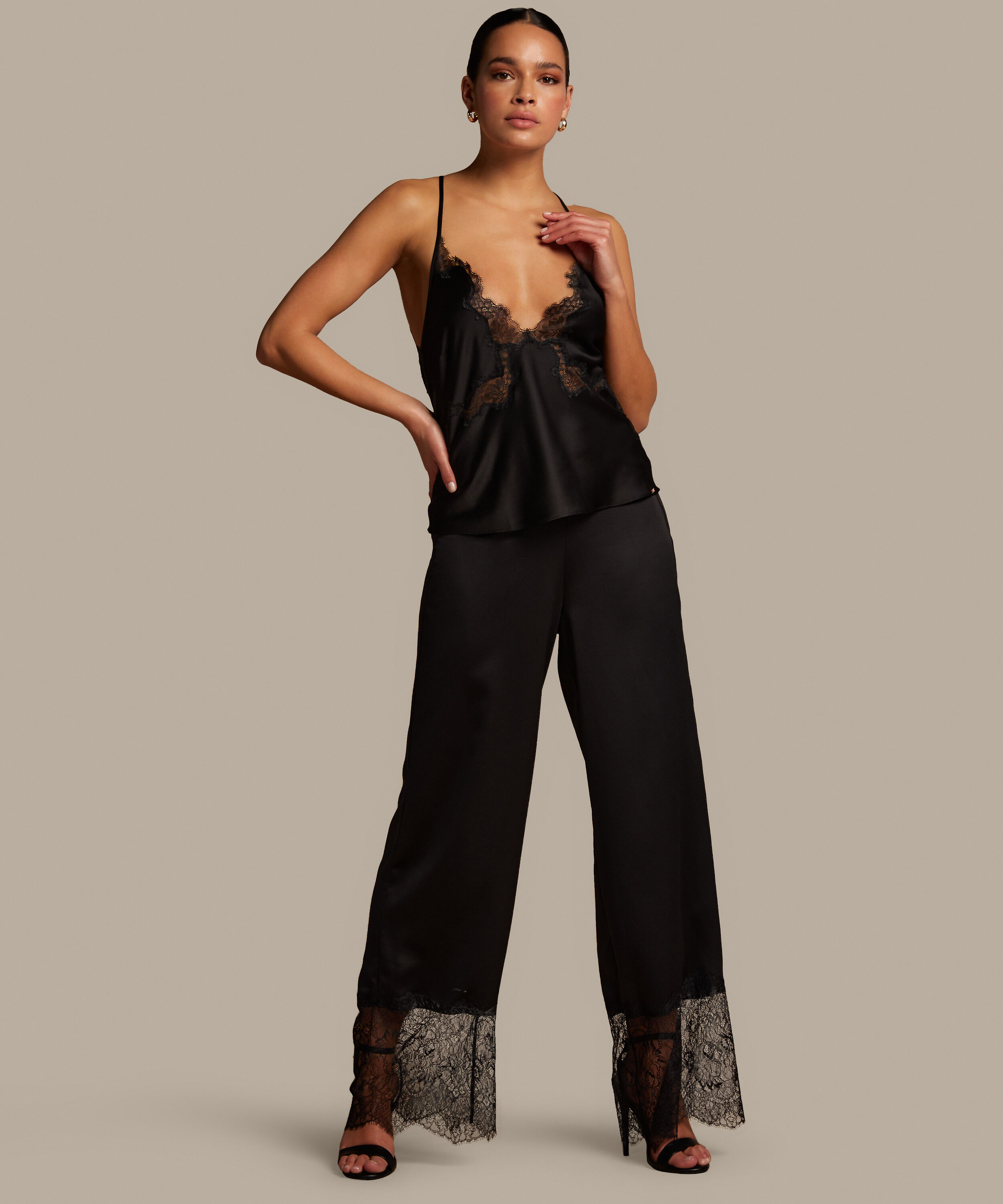 Spitzenhose mit weitem Bein Sophia, Schwarz