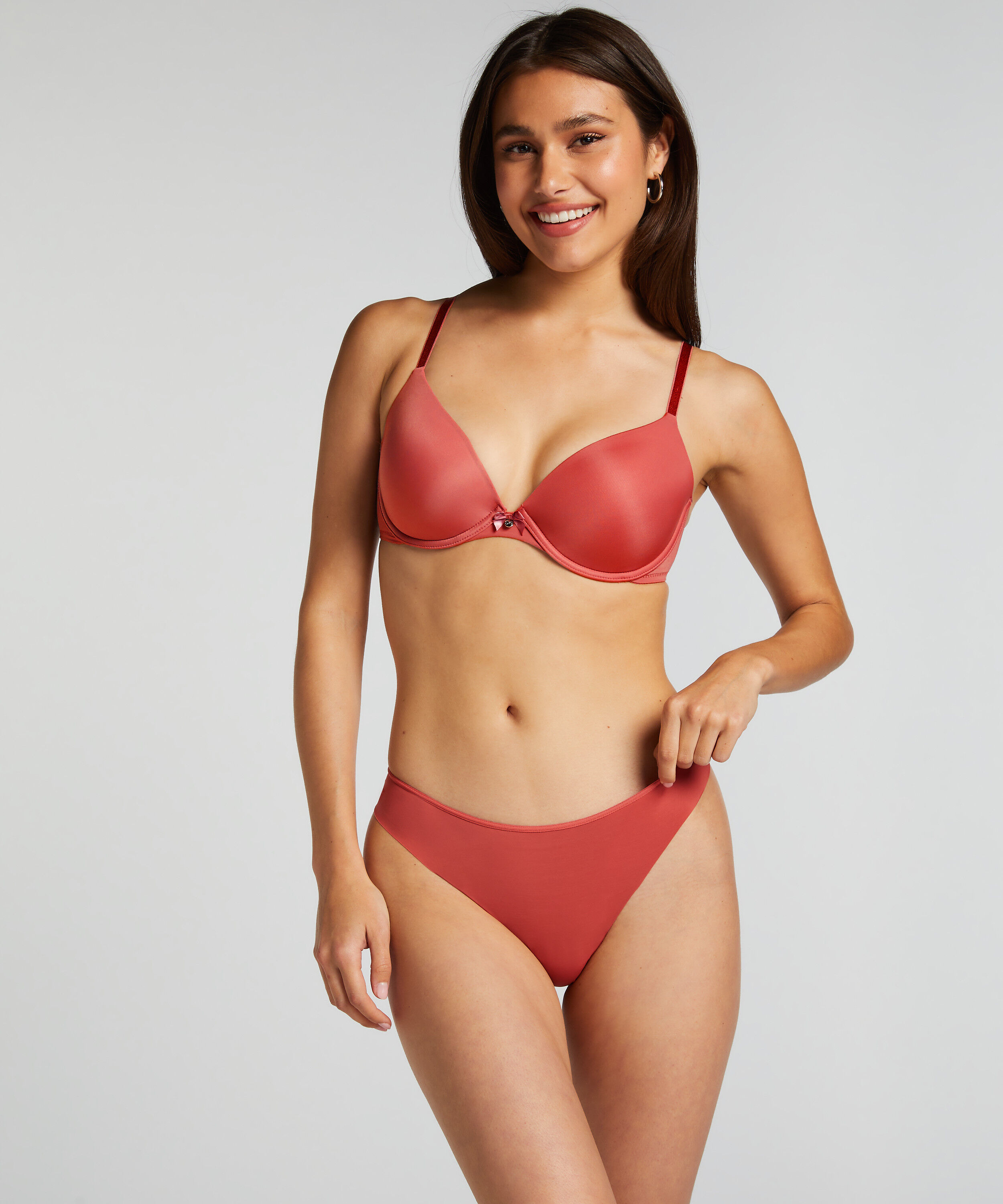 Invisible String Lace Back, Rot Invisible String Lace Back, Rot