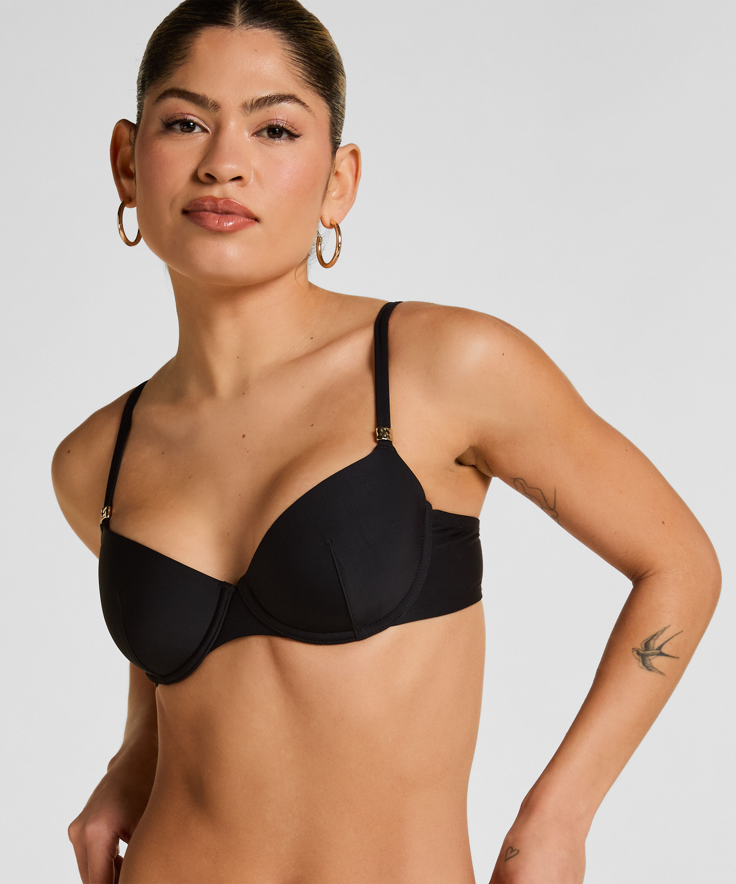 Luxuriöses Bügel-Bikini-Top mit Polsterung, Schwarz