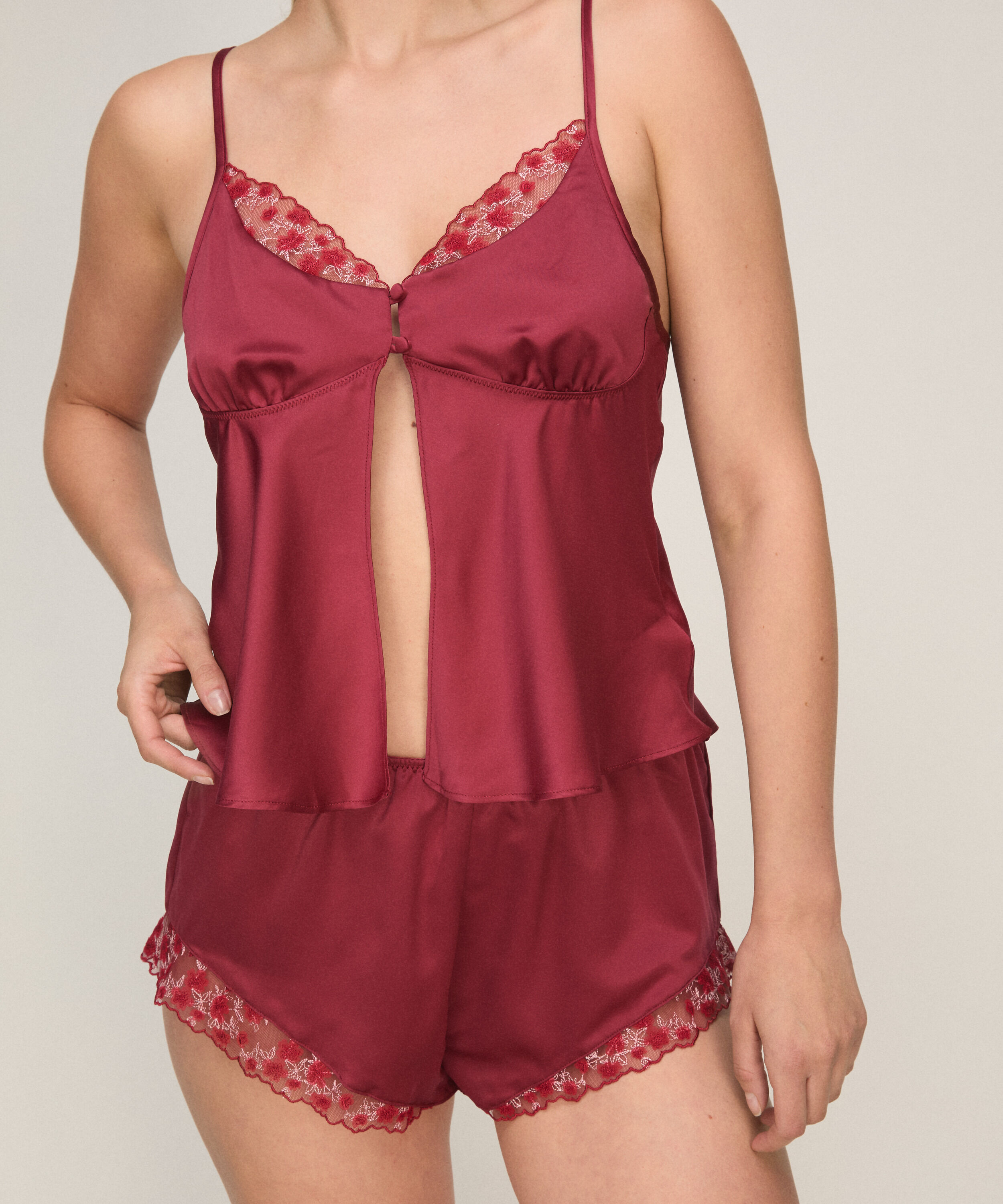 Short Chloe, Rot Short Chloe, Rot