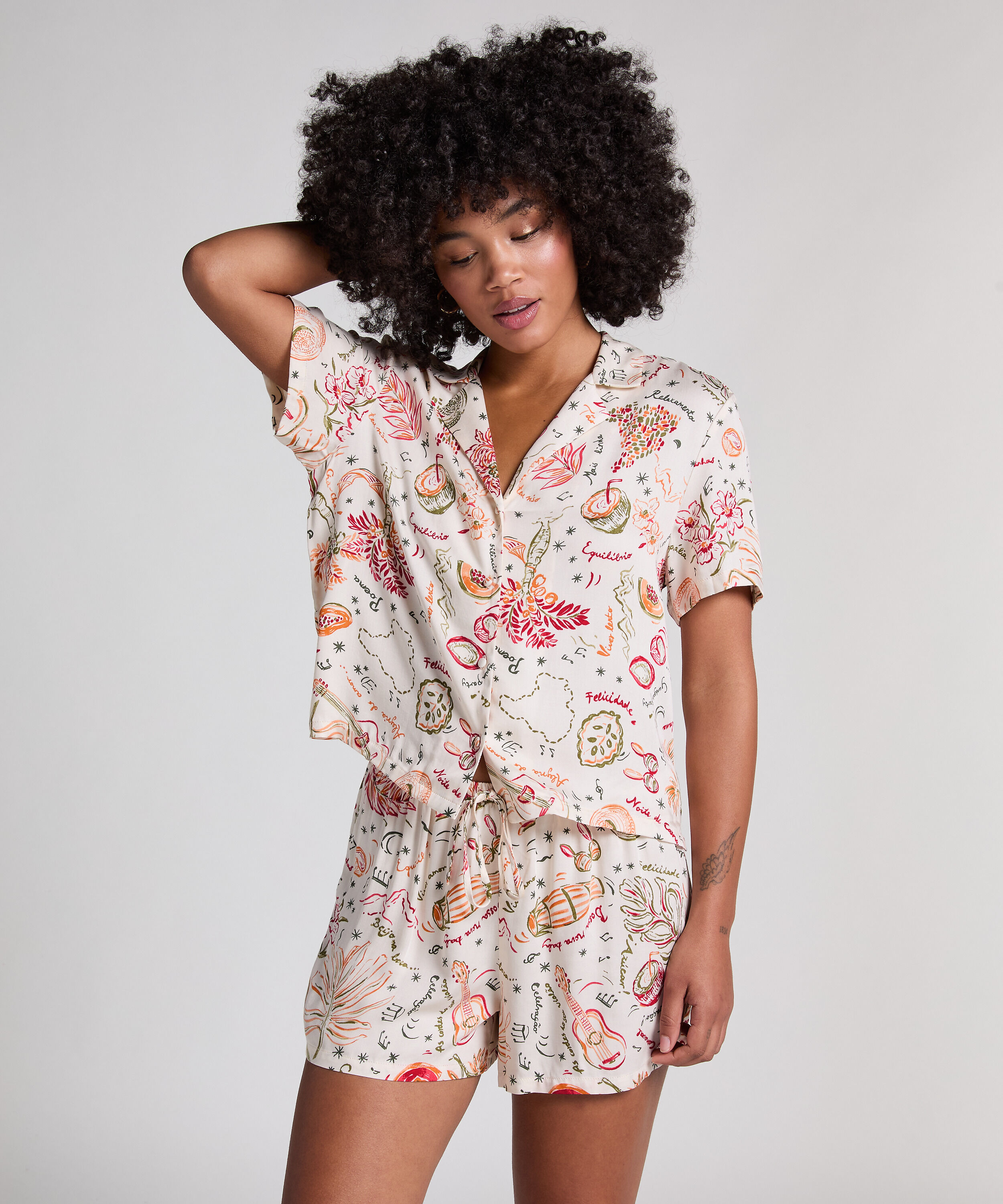 Satin-Shorts, Weiß