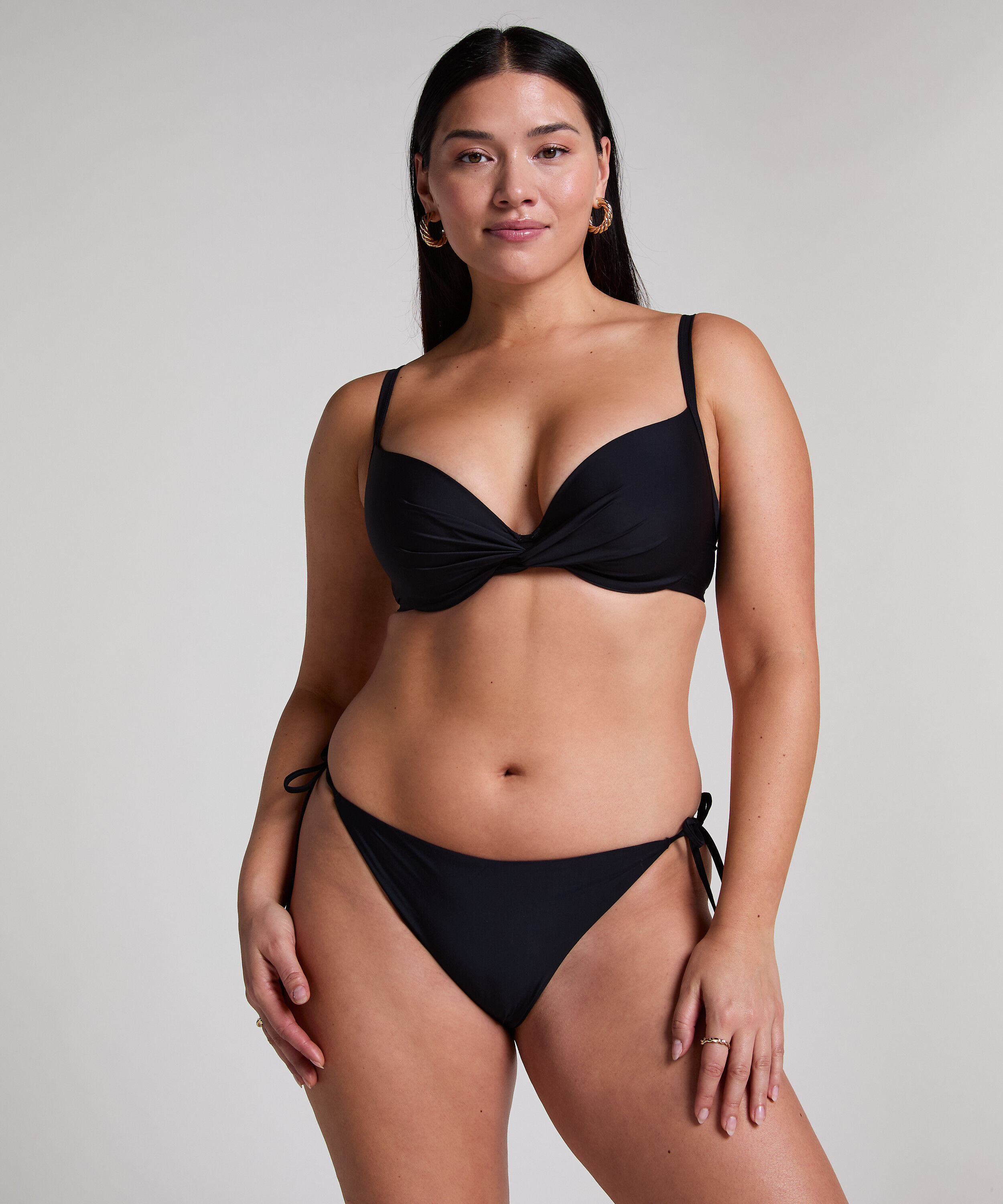 Bikiniunterteil Luna Cheeky, Schwarz Bikiniunterteil Luna Cheeky, Schwarz