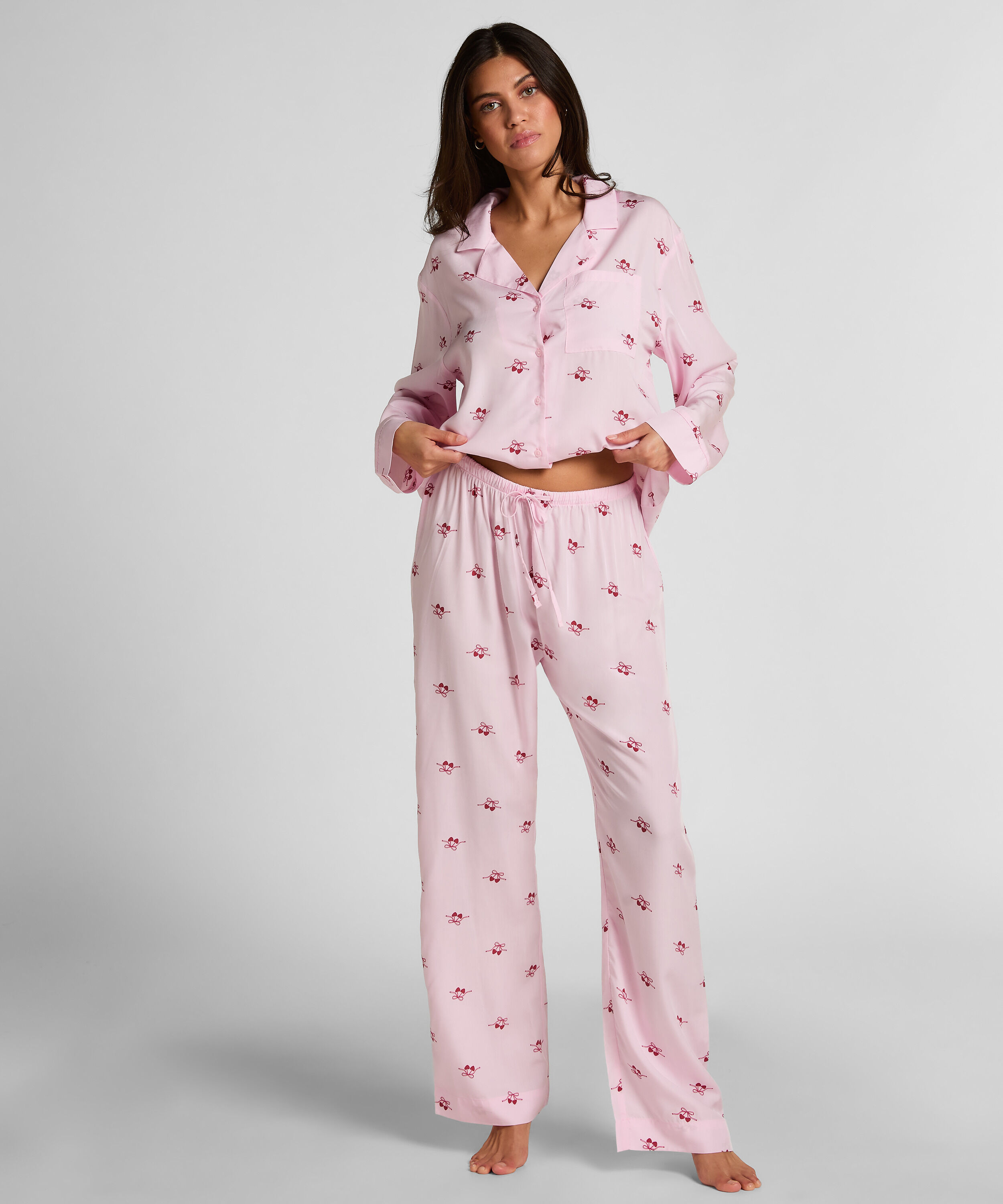 Gewebte Hose mit Kirschen, Rosa