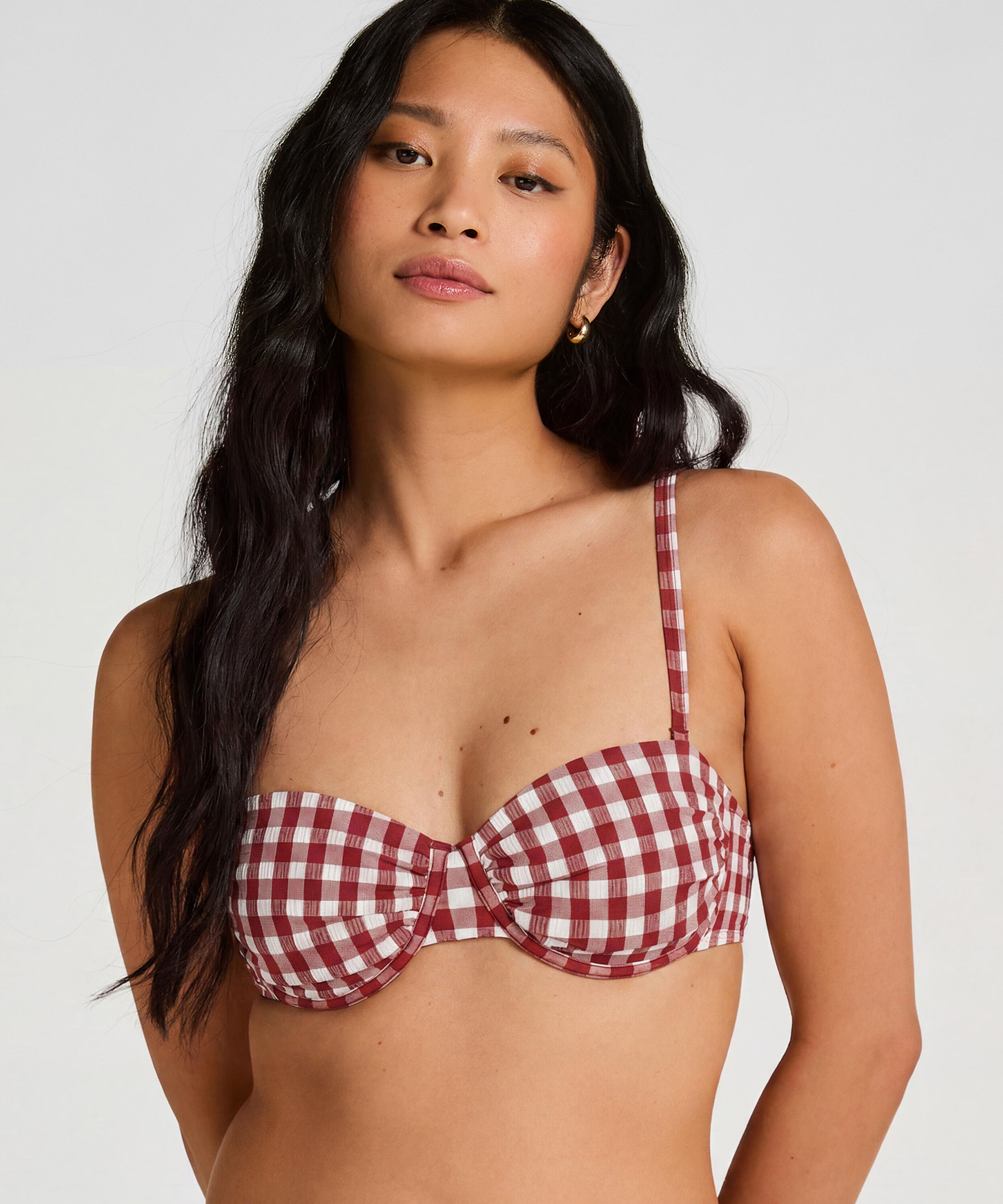 Vorgeformtes Bikini-Oberteil mit Bügel Amalfi, Rot Vorgeformtes Bikini-Oberteil mit Bügel Amalfi, Rot