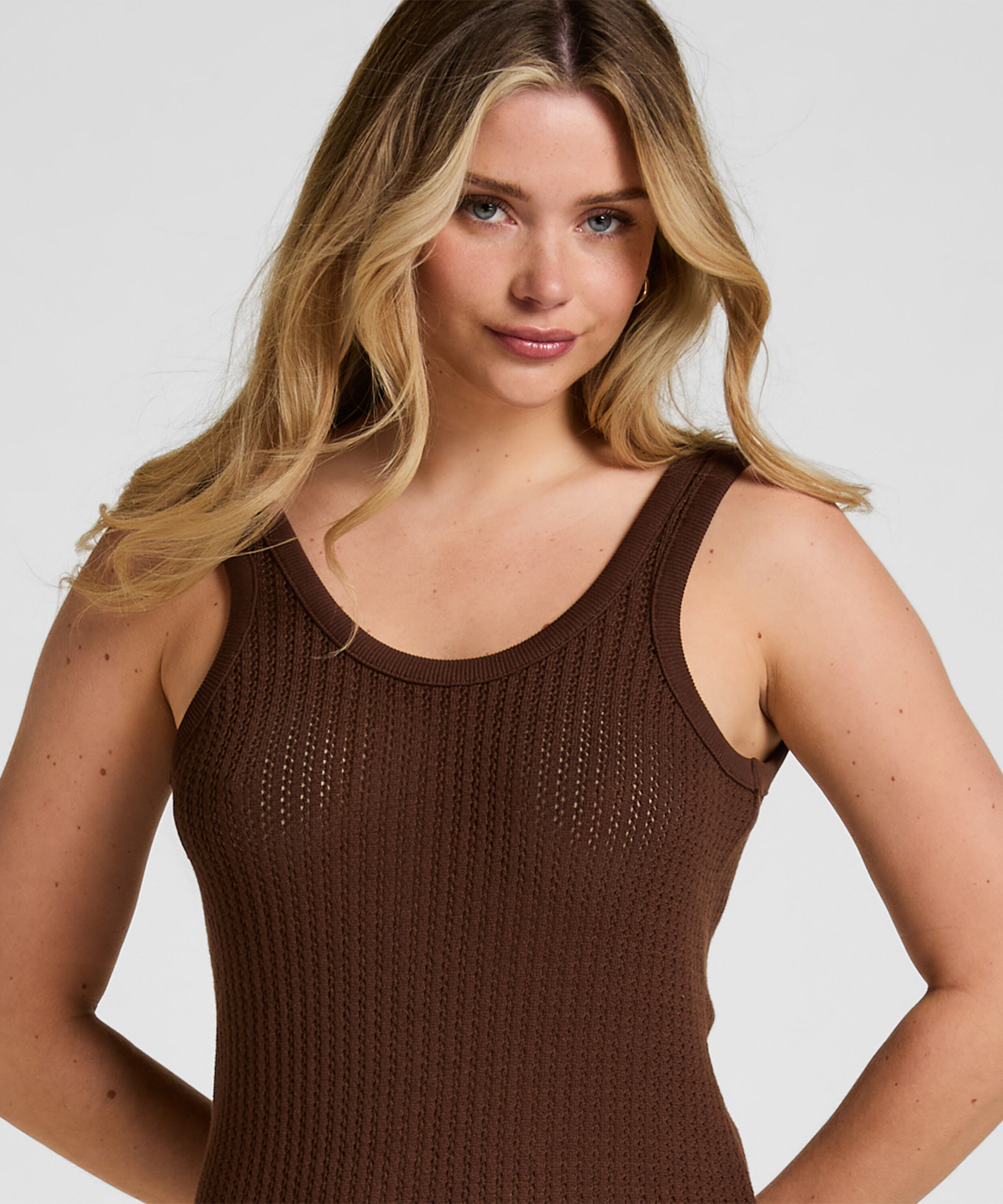 Strand Ring Kleid Coastal Muse, Braun