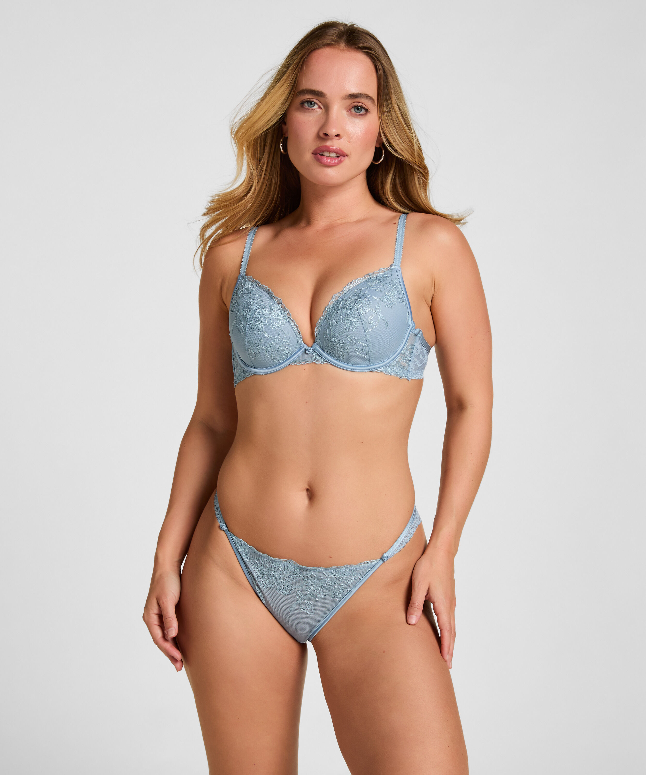 Brazilian Nola, Blau Brazilian Nola, Blau