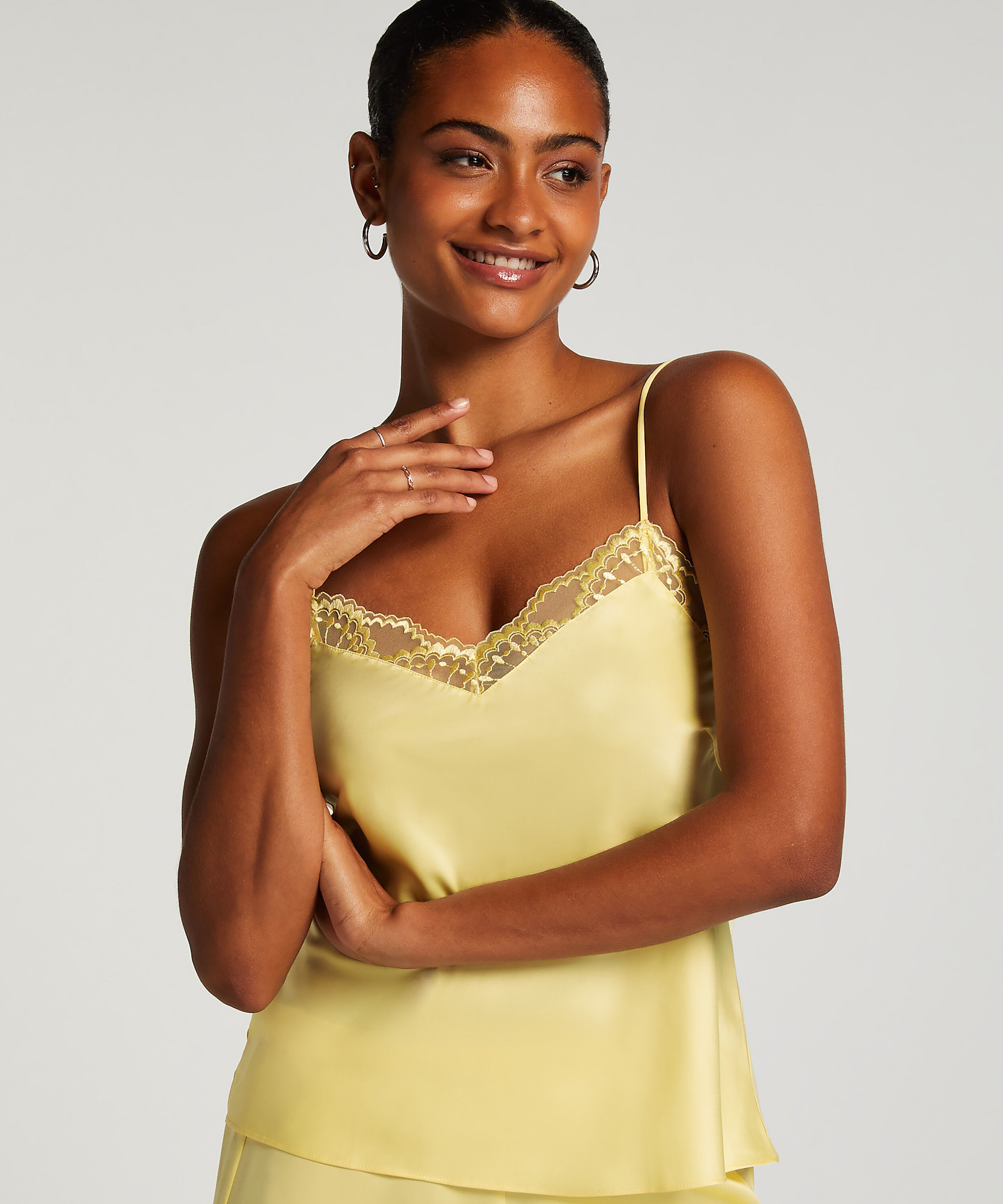 Cami Top Satin Spitze, Gelb Cami Top Satin Spitze, Gelb