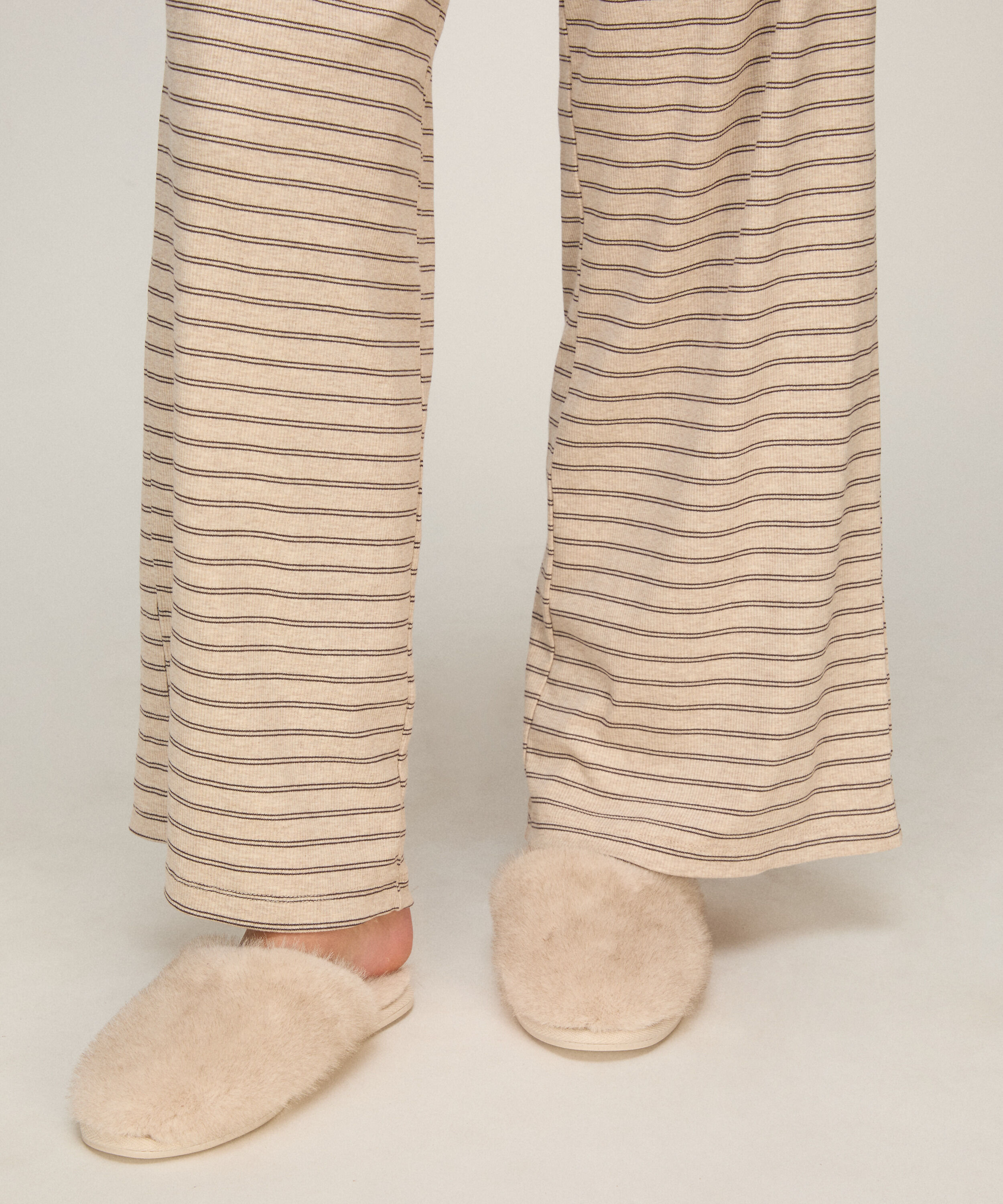 Hausschuhe Faux Fur