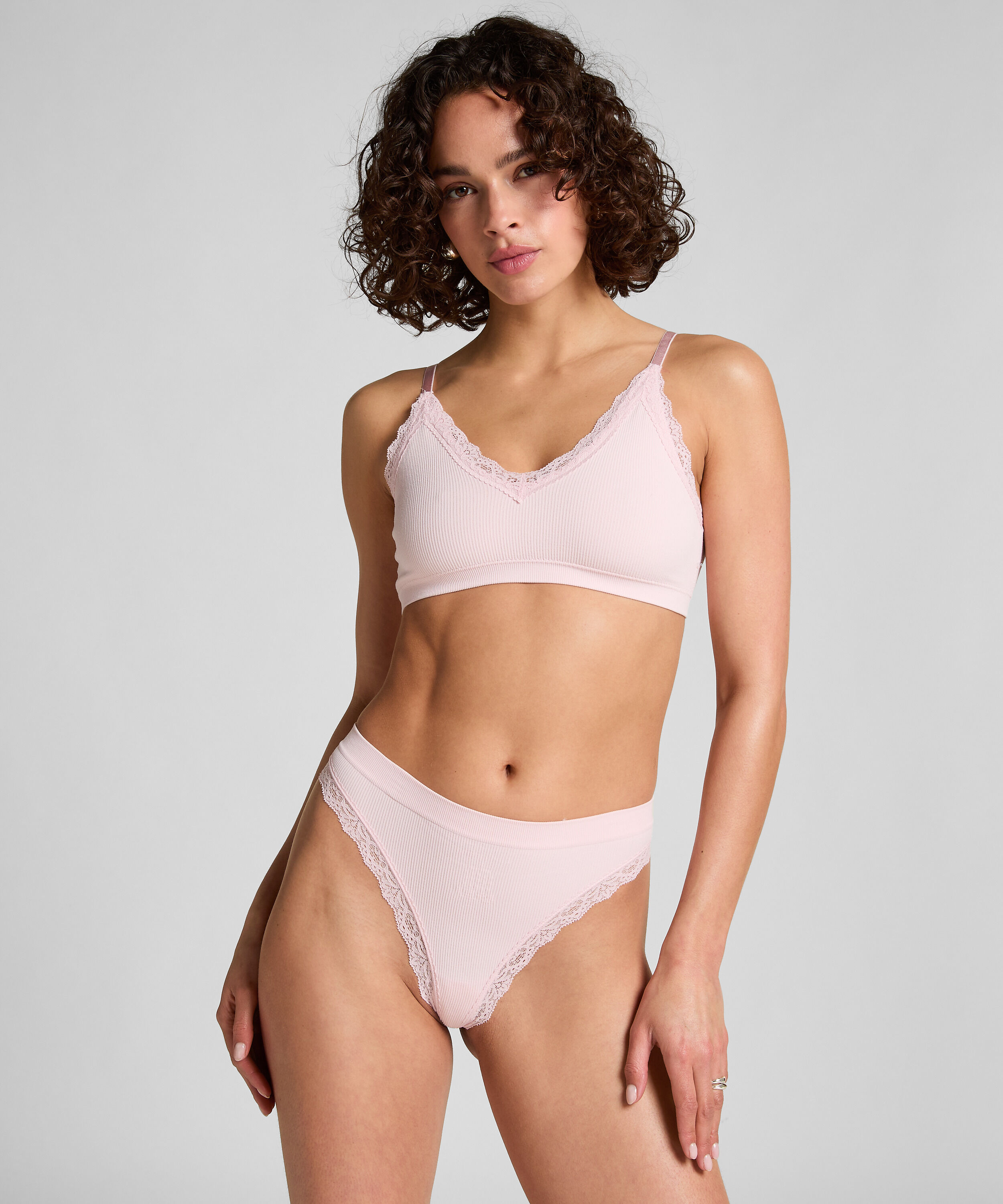 String Lola, Rosa String Lola, Rosa