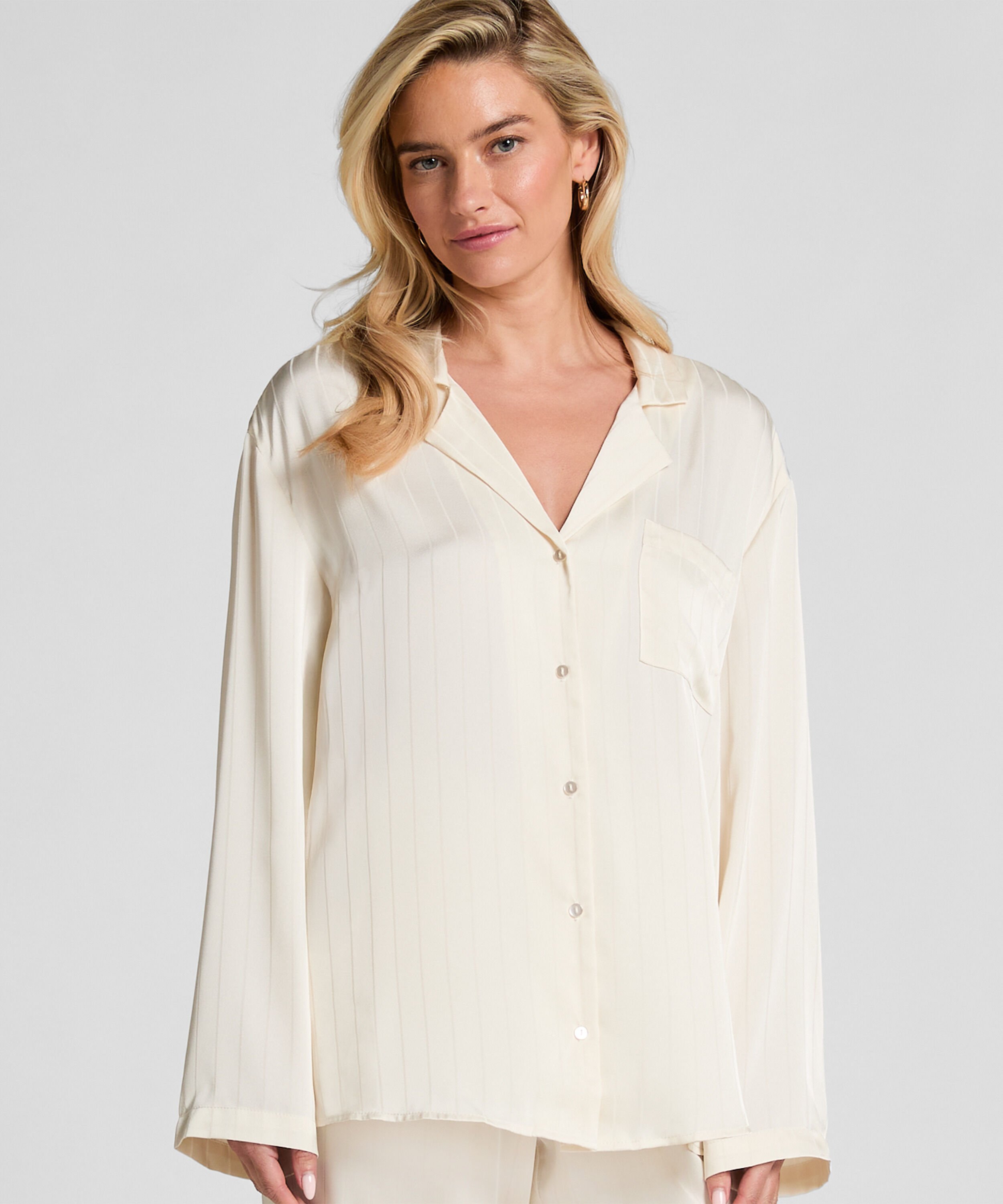 Satinjacke mit Nadelstreifen