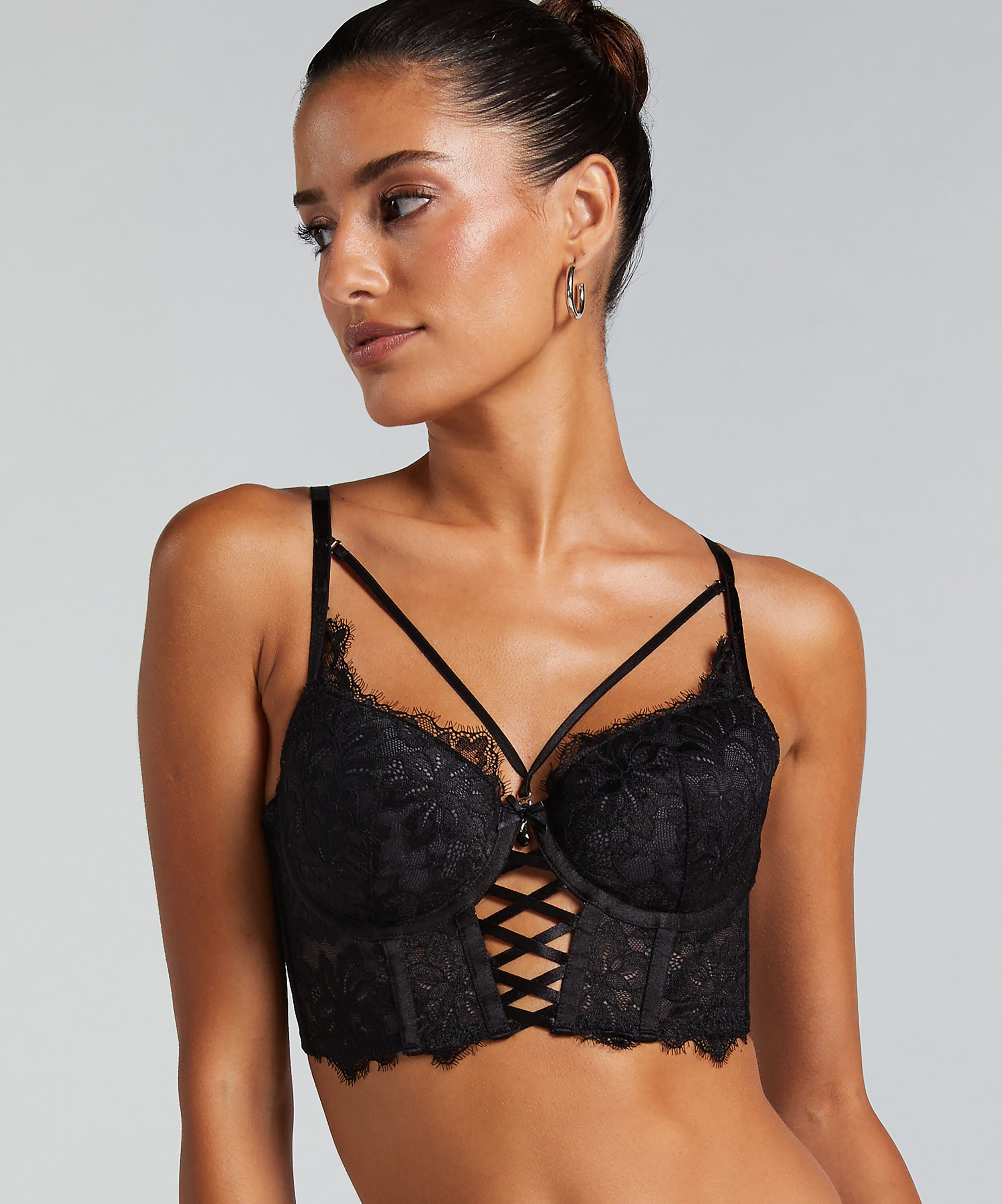 Vorgeformter Longline-Push-up-Bügel-BH Char, Schwarz