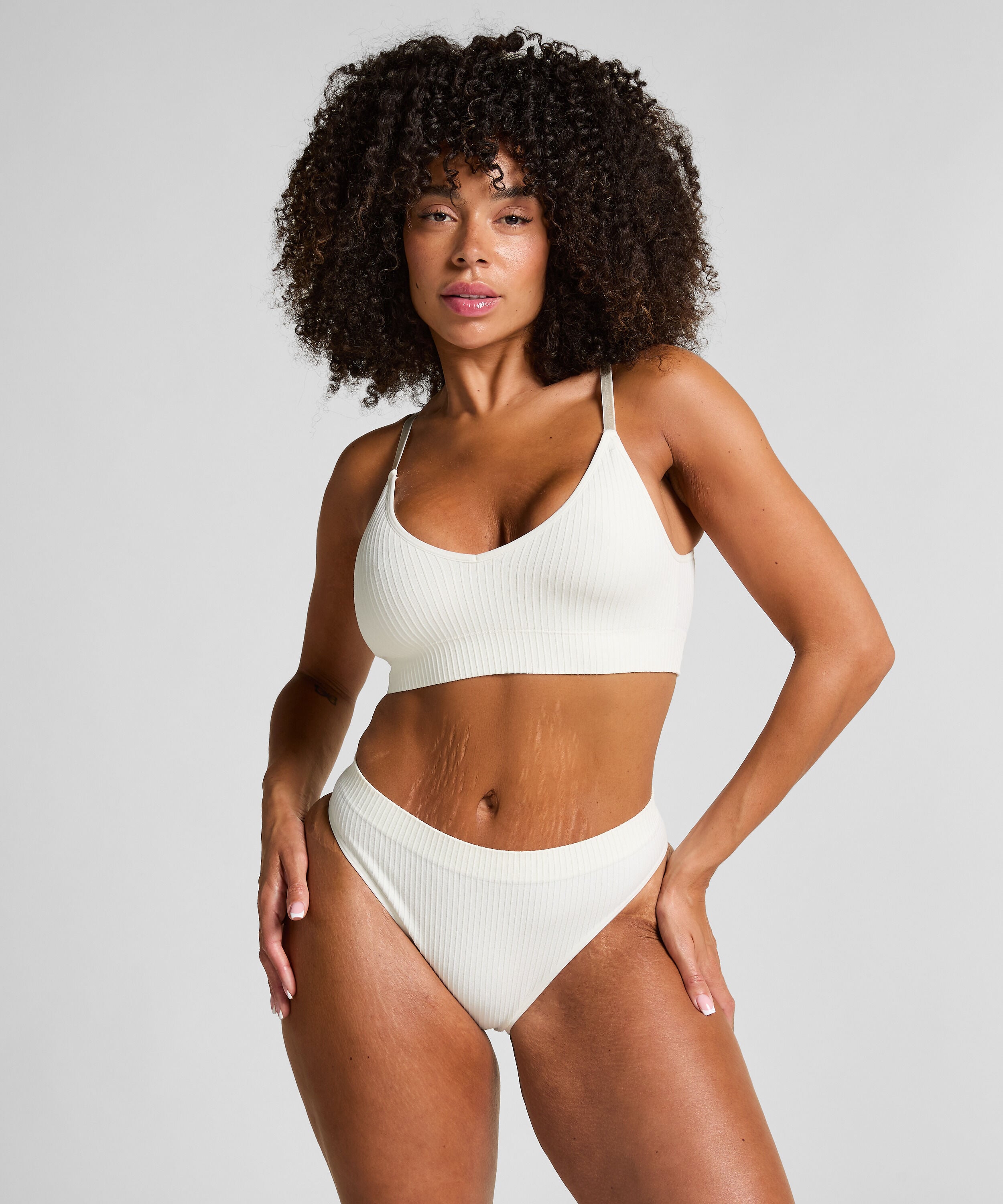 Brazilian Dianne, Weiß