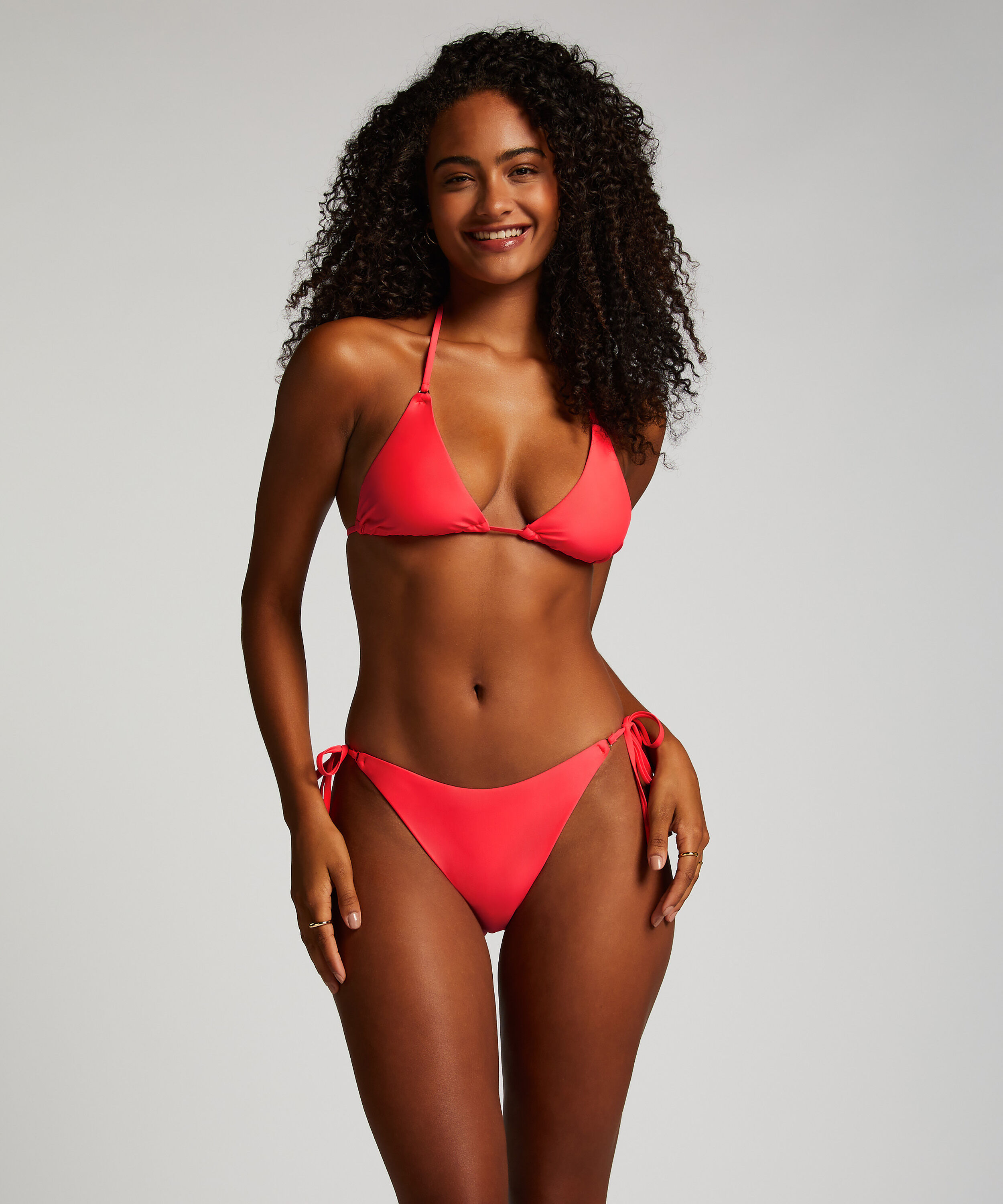 Bikini Slip mit hohem Beinausschnitt Doha, Rot
