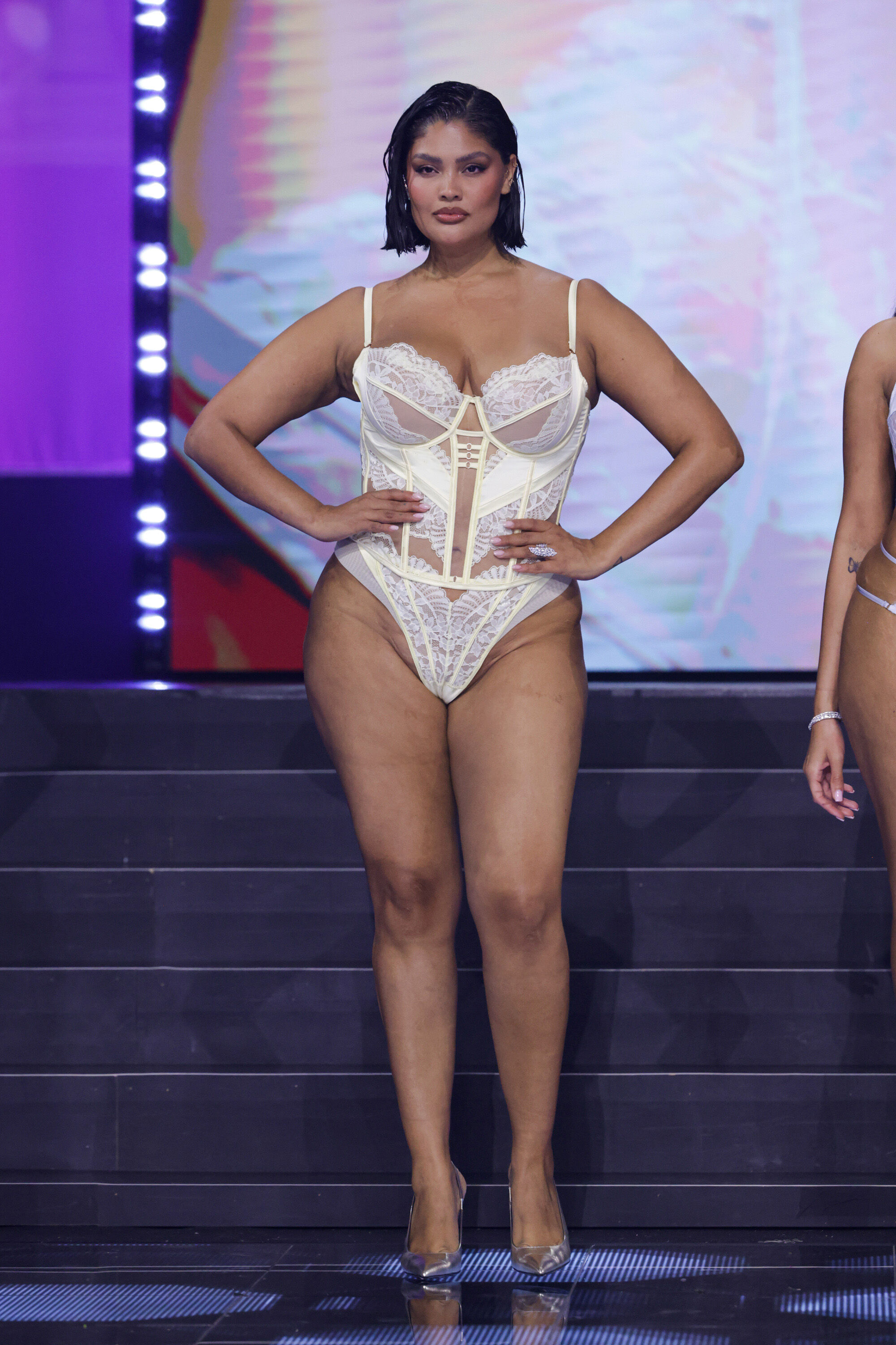 String Almendra, Gelb String Almendra, Gelb