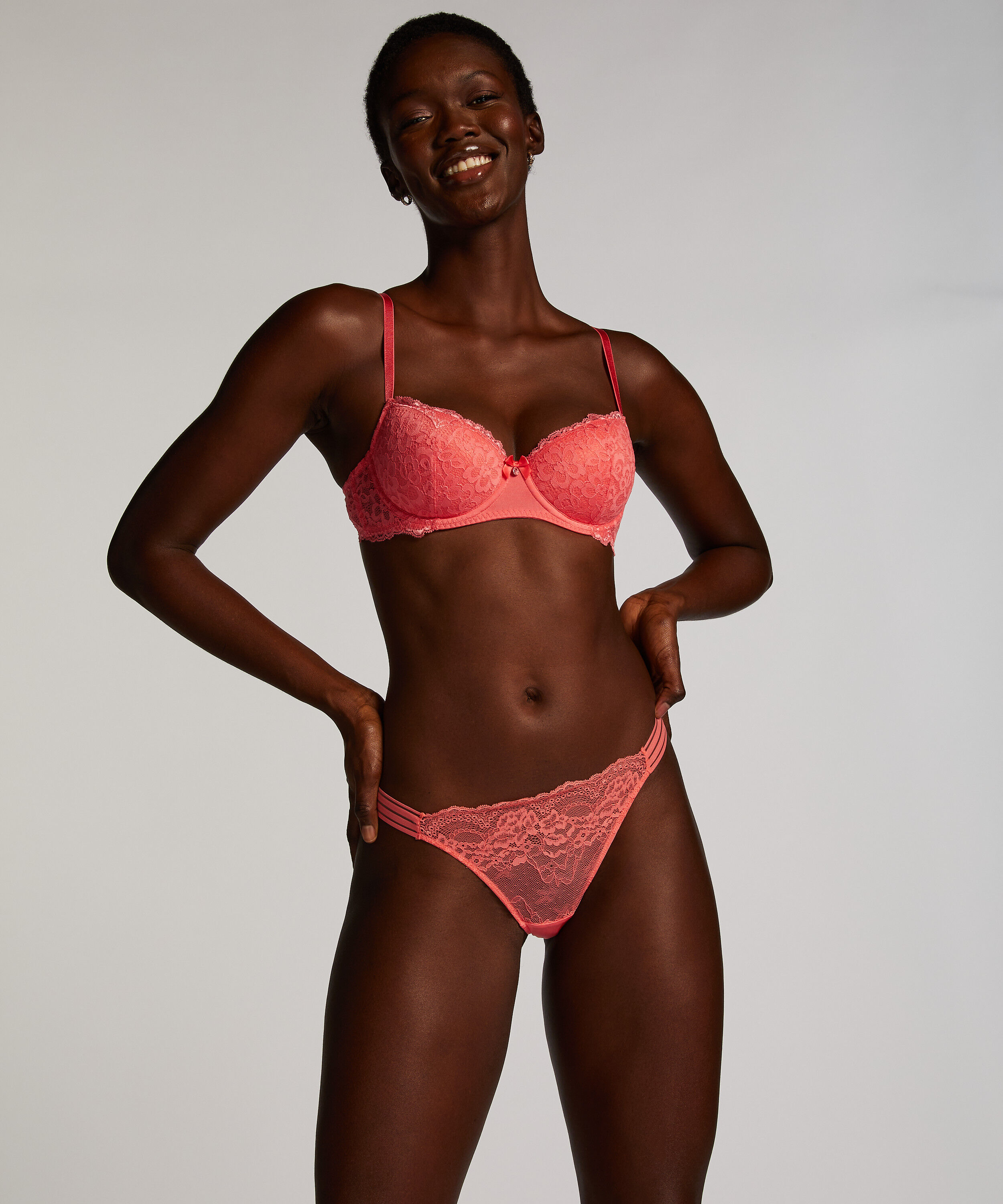 String Sully, Rosa String Sully, Rosa