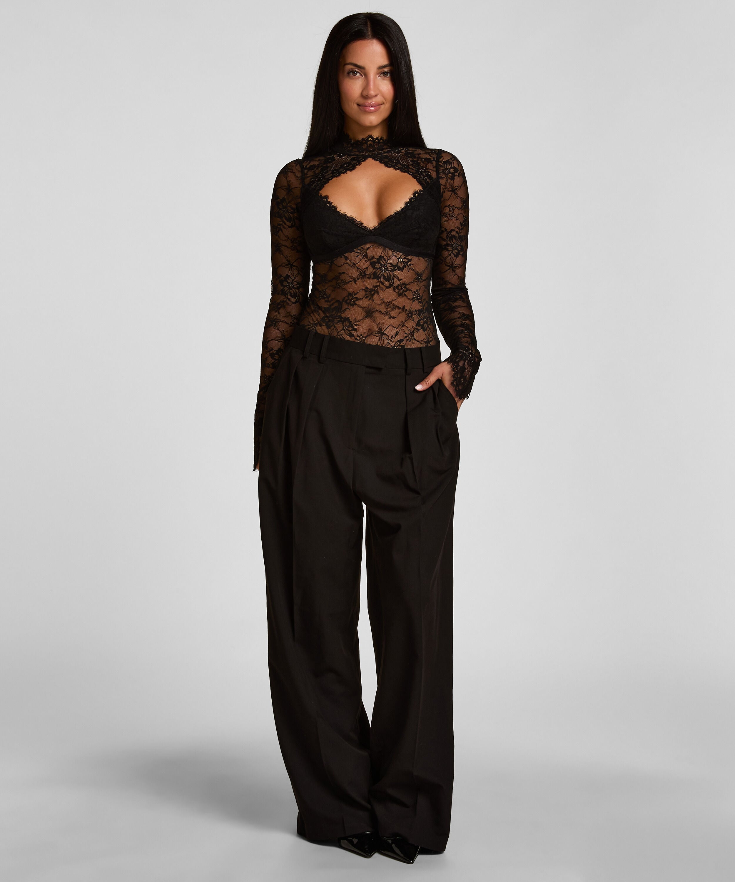 Body Cleo, Schwarz