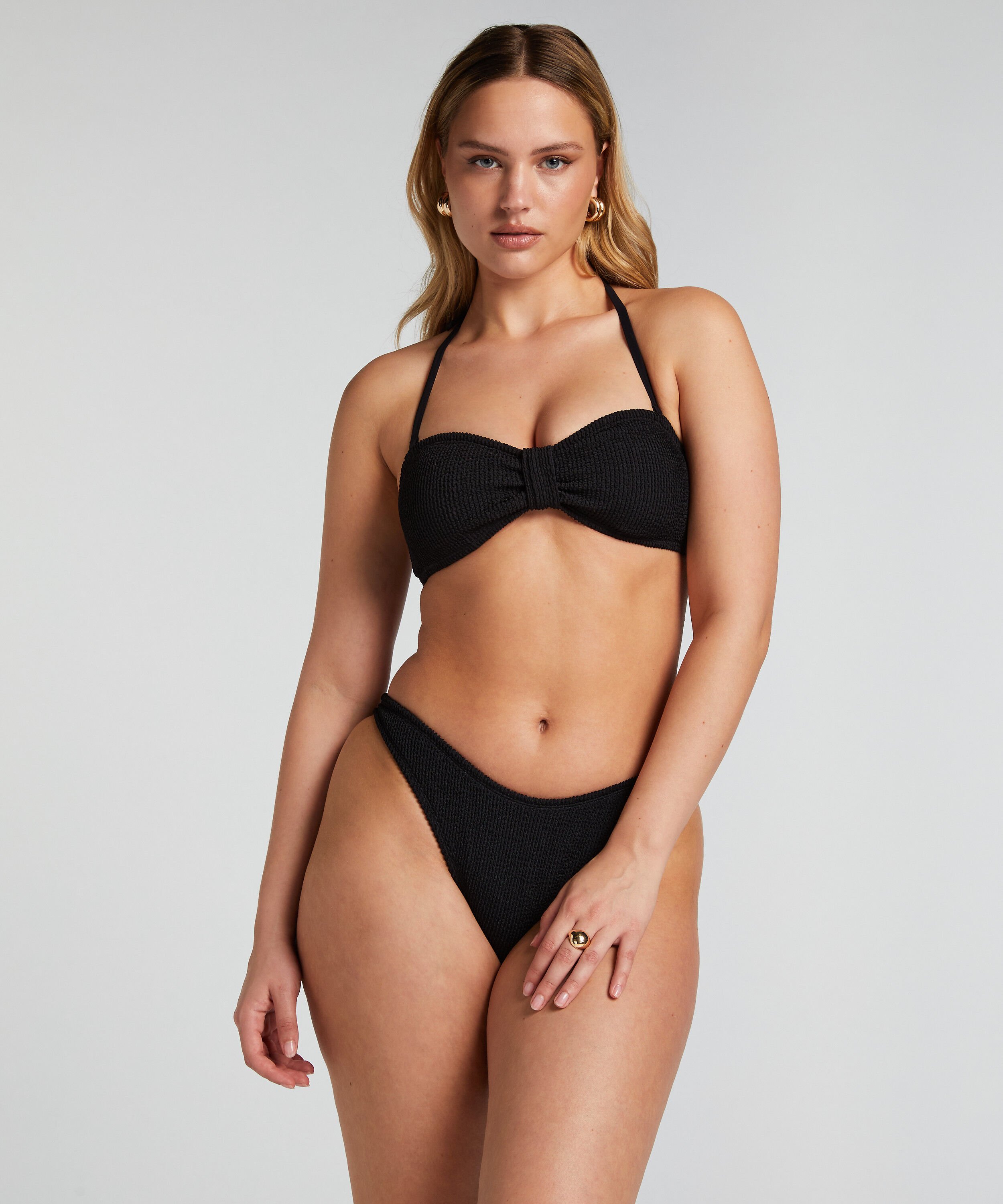 Bikini Slip mit hohem Beinausschnitt Crinkle