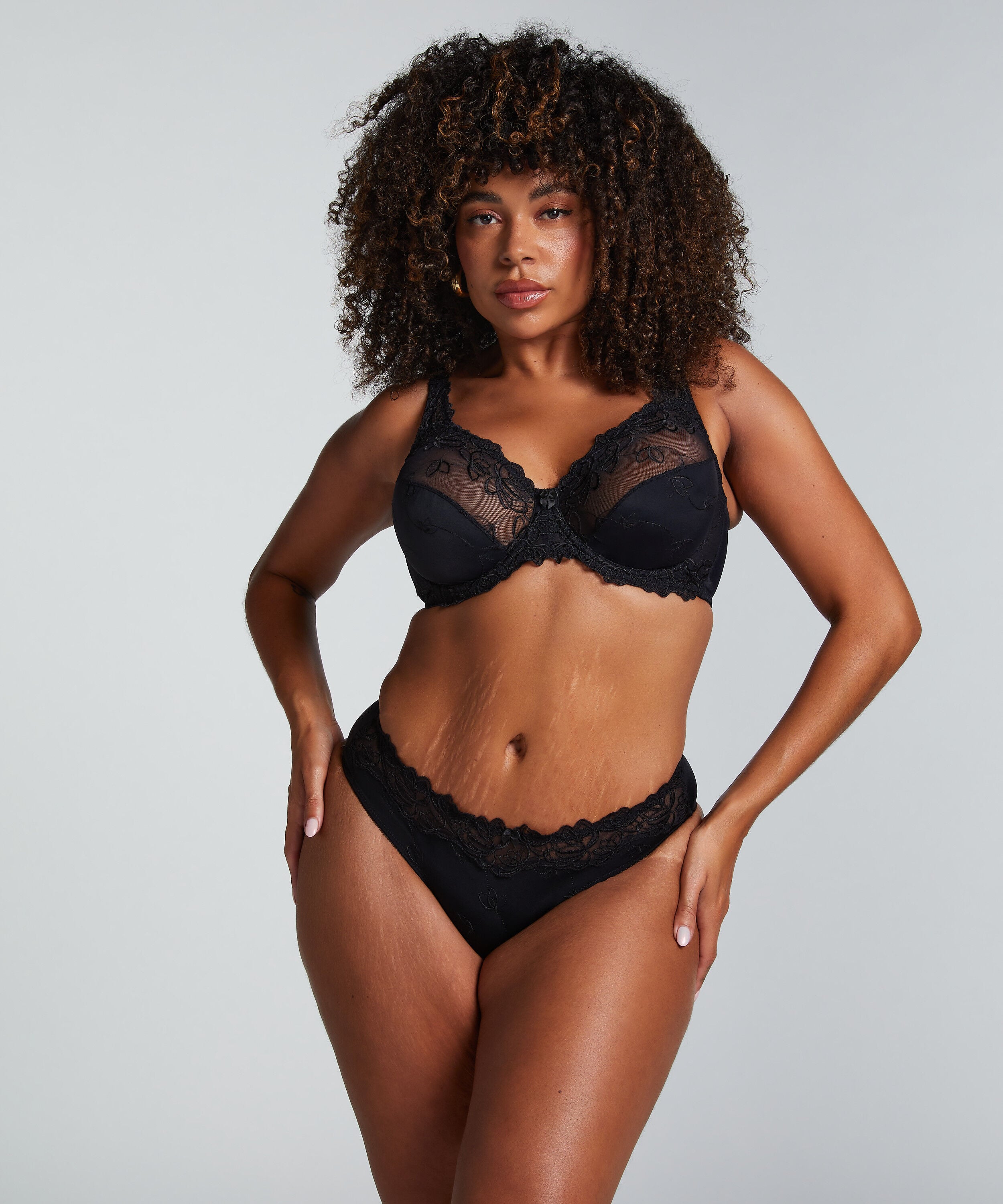 Boxerstring Diva, Schwarz