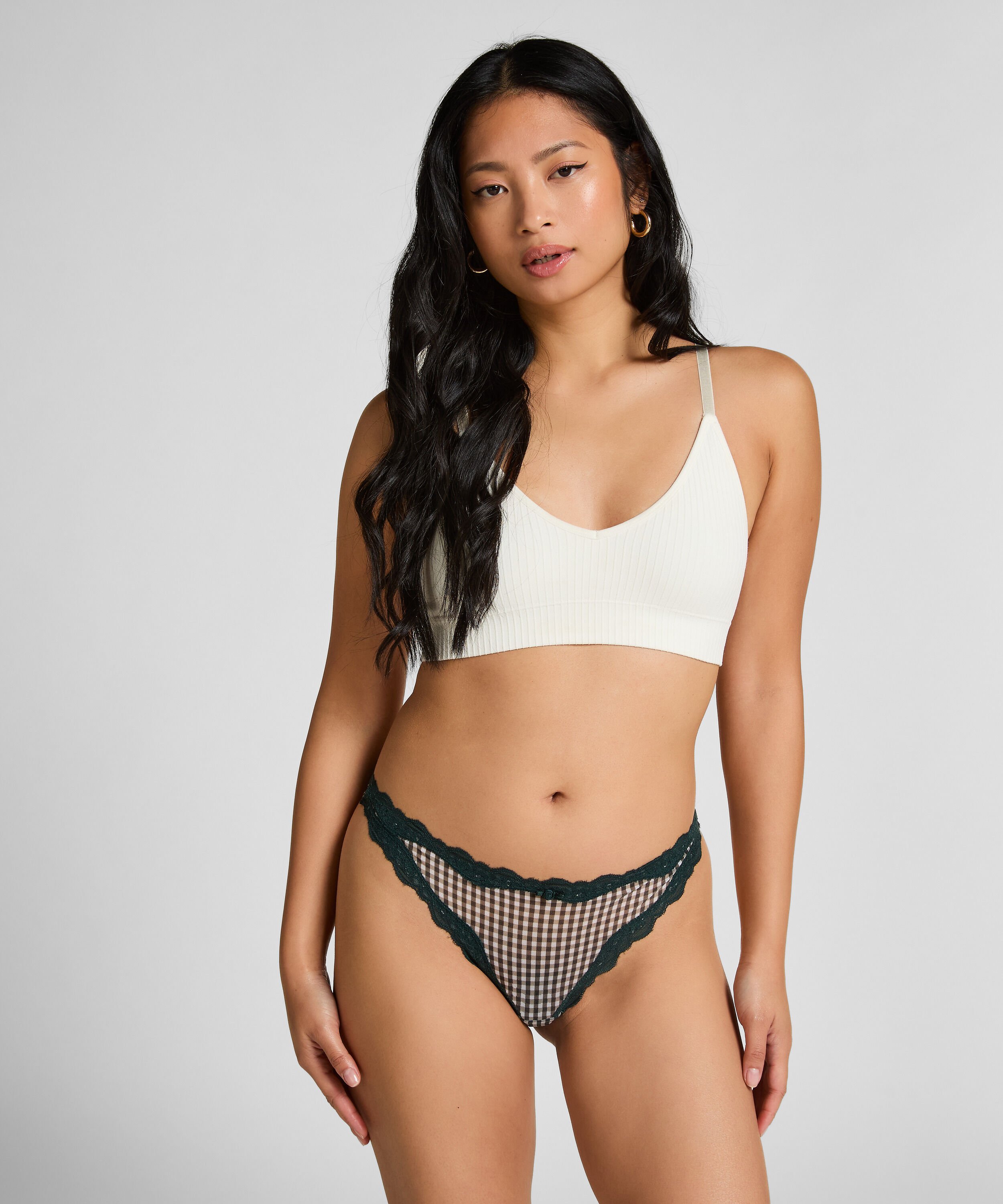 String mit hohem Beinausschnitt Liz