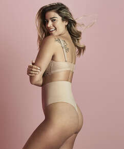 Bauchweg Hose Schnelle Losung Gegen Speckrollchen Bei Hunkemoller