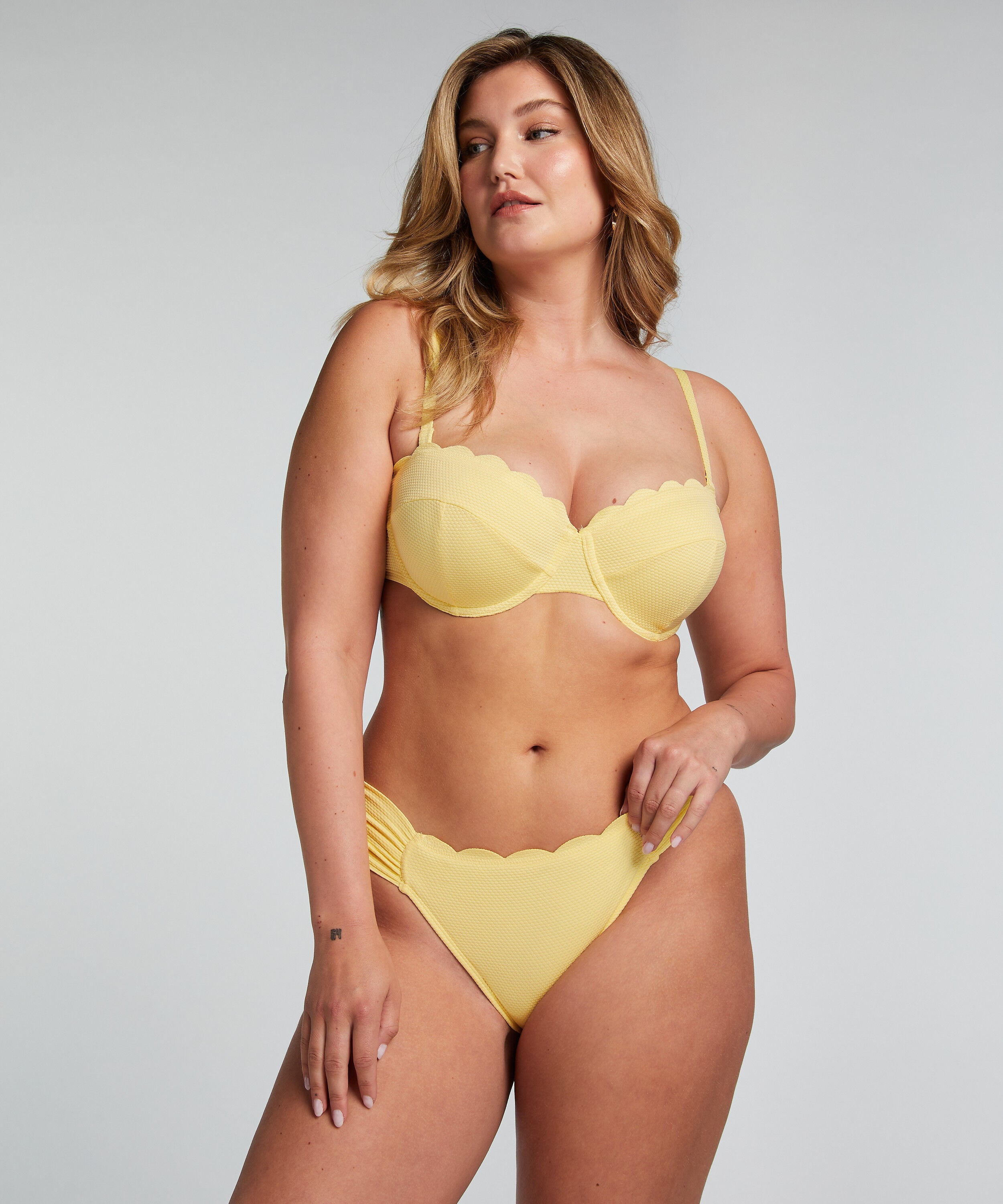 Bikini Slip Rio Scallop, Gelb Bikini Slip Rio Scallop, Gelb