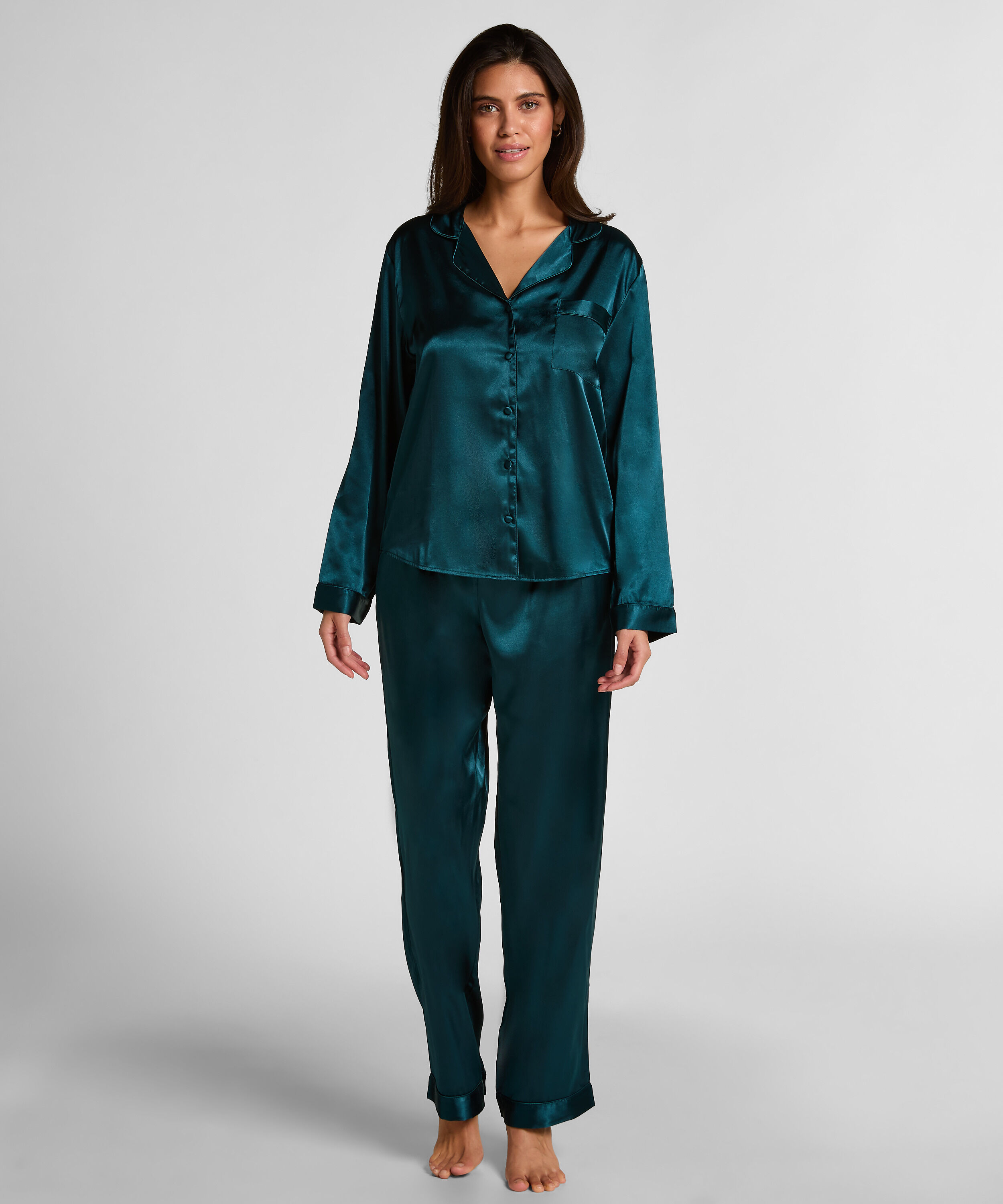 Pyjamaset aus glänzendem Satin, Blau Pyjamaset aus glänzendem Satin, Blau