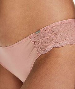 Brazilian Angie, Rose