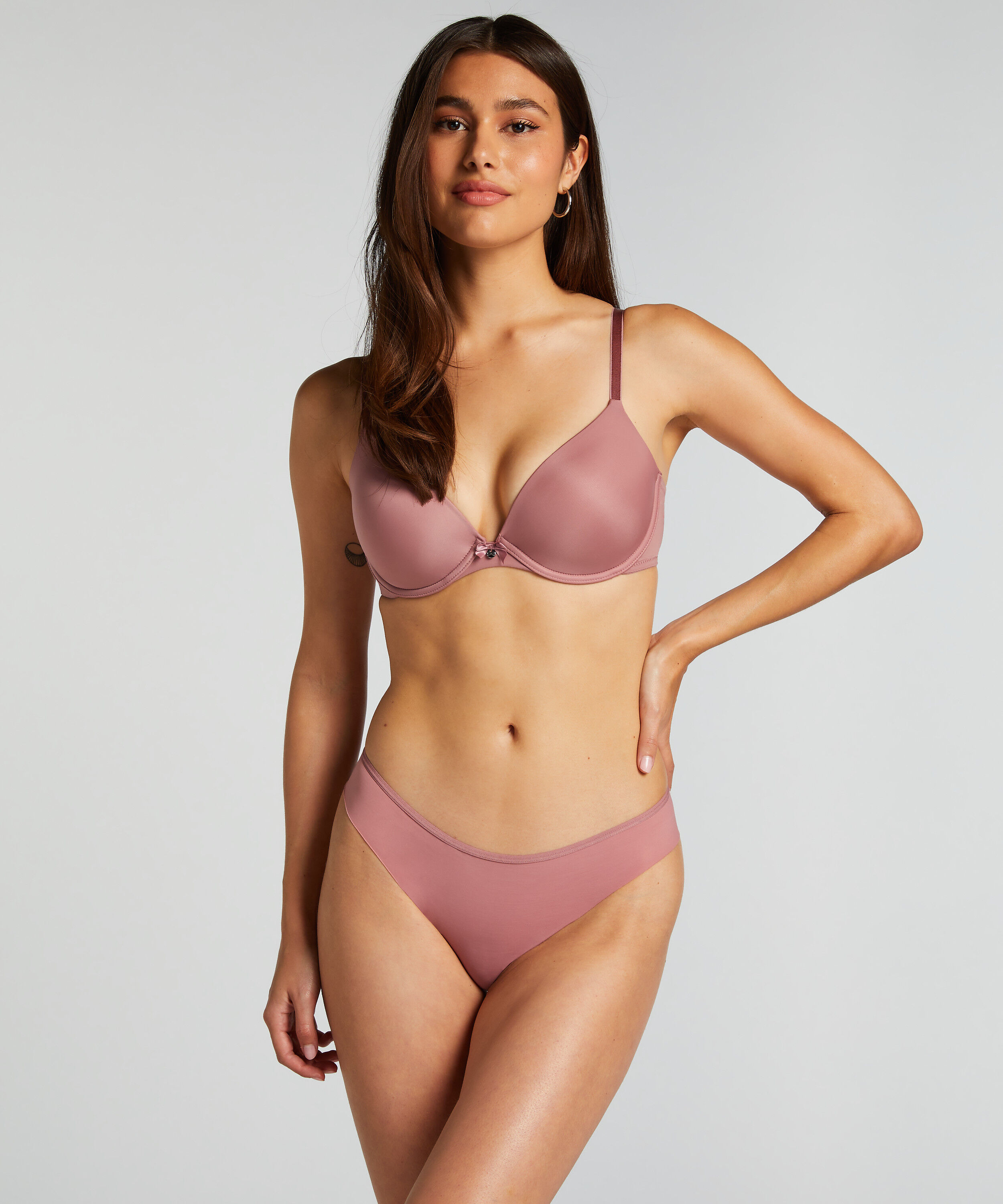 Invisible Brazilian Lace Back, Rosa