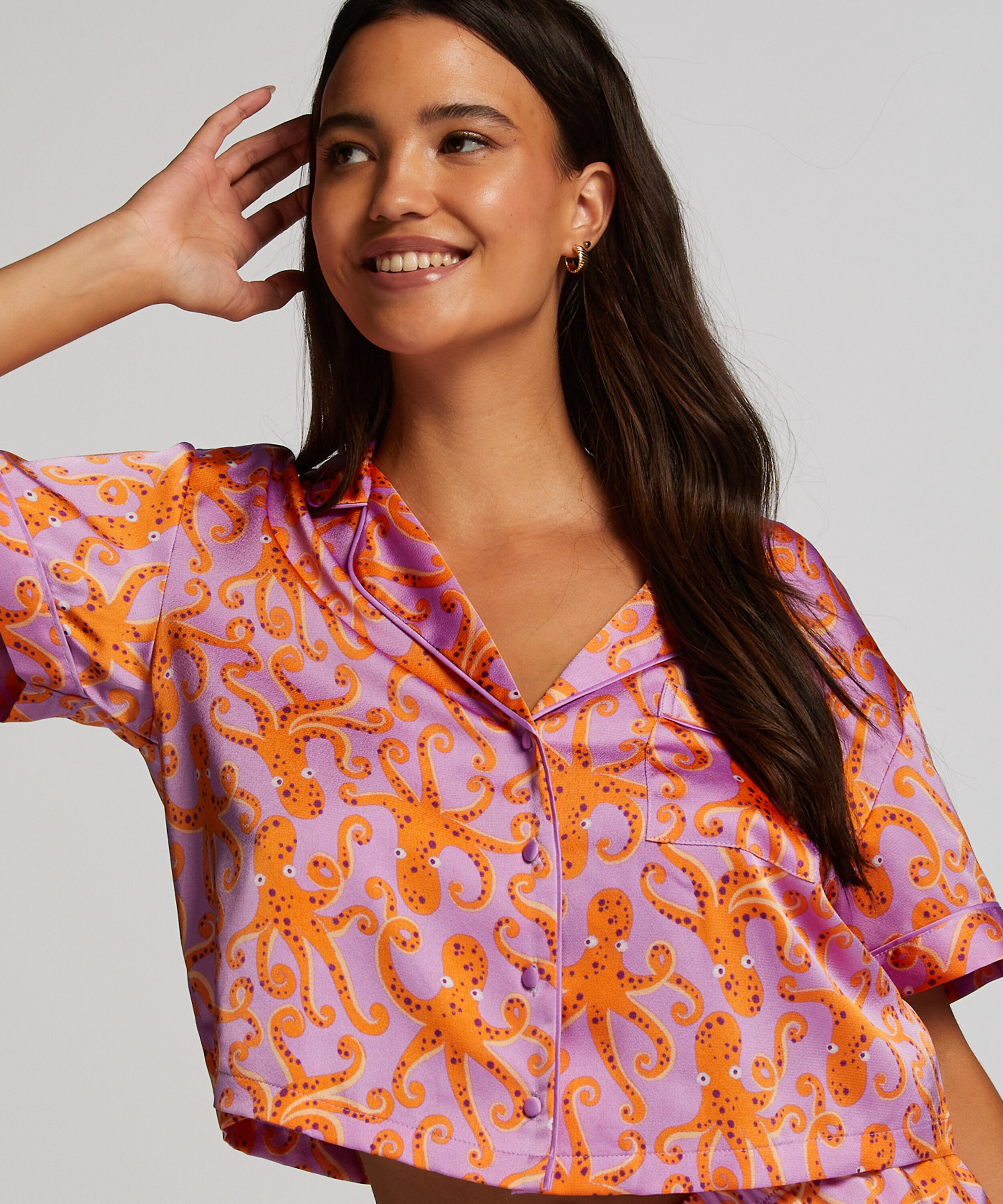 Kurzärmelige Satin-Jacke, Lila Kurzärmelige Satin-Jacke, Lila