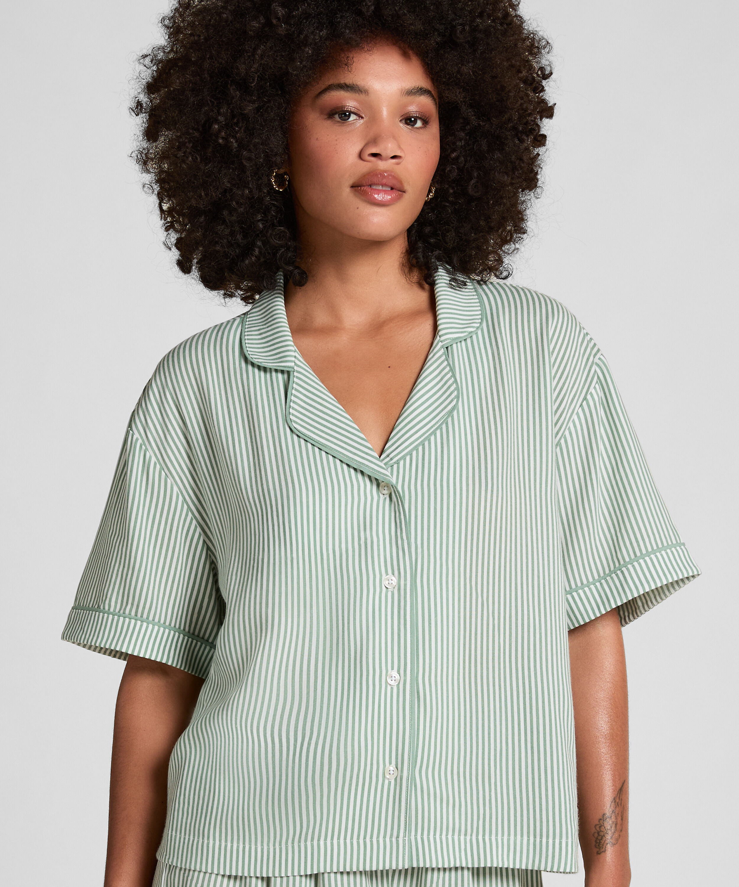 Kurzärmelige Jacke aus Webstoff, Grün Kurzärmelige Jacke aus Webstoff, Grün