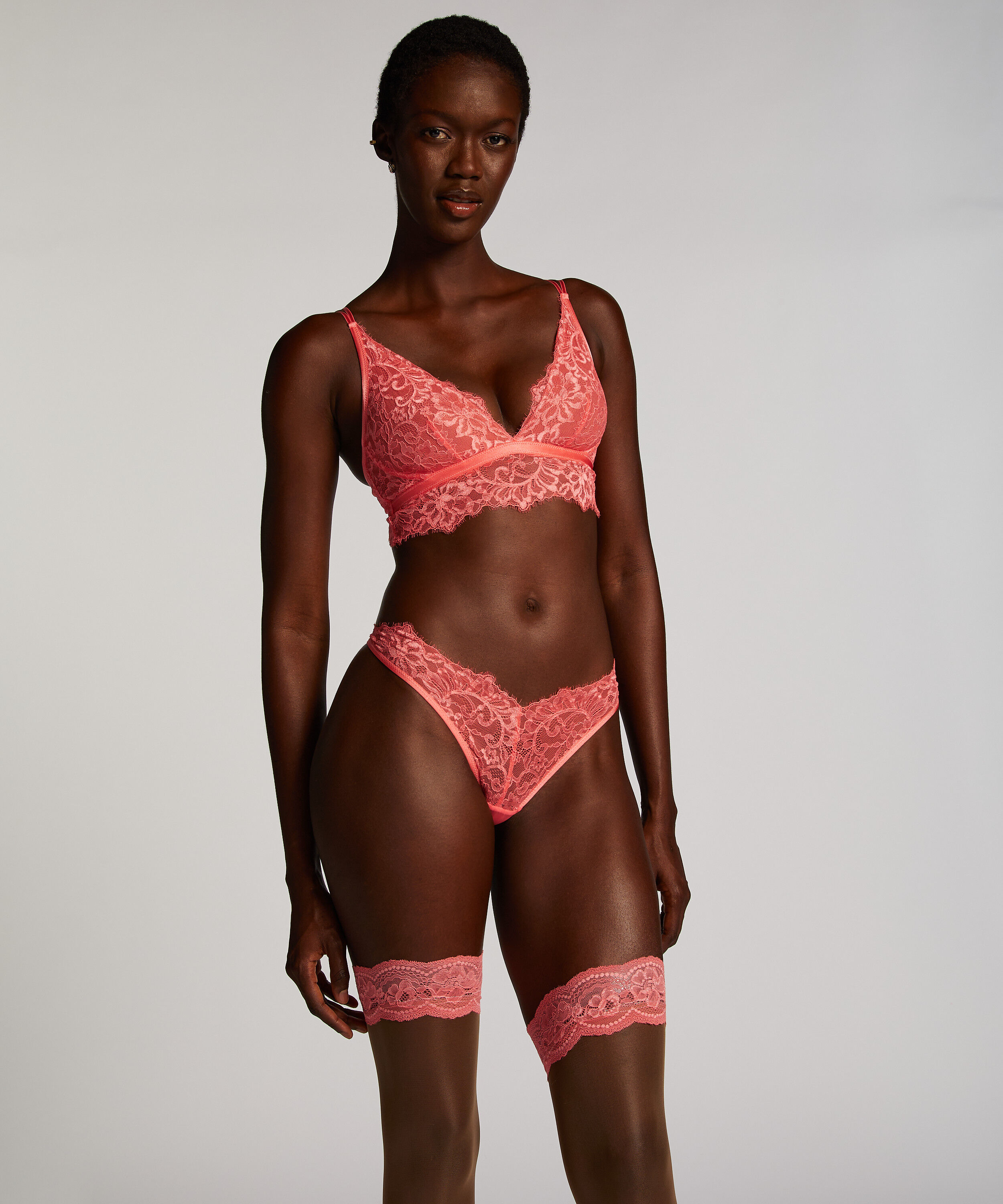 String Isabella, Rosa String Isabella, Rosa