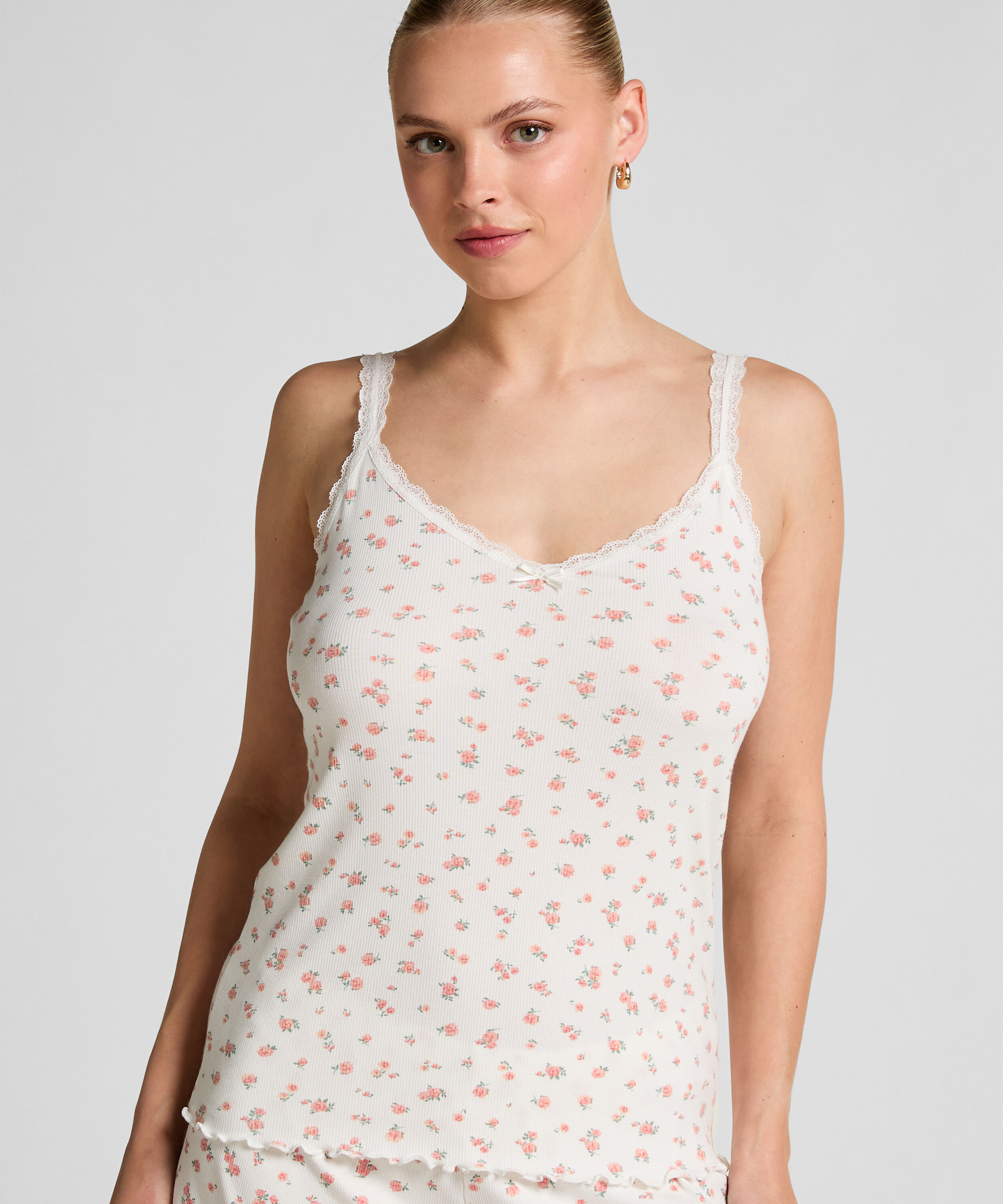Geripptes Cami mit Spitze, Weiß Geripptes Cami mit Spitze, Weiß
