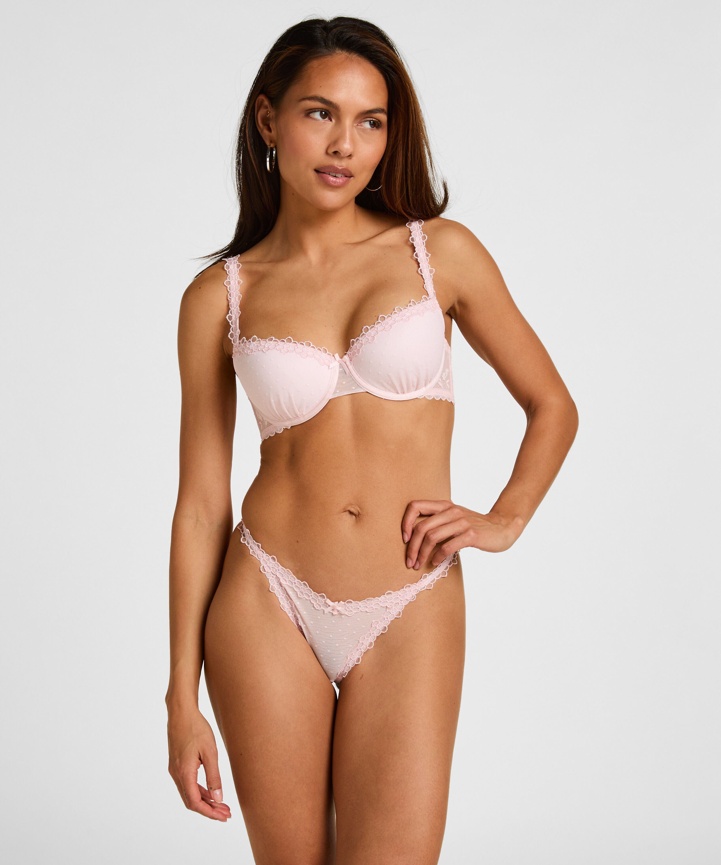 String Eleanora, Rosa