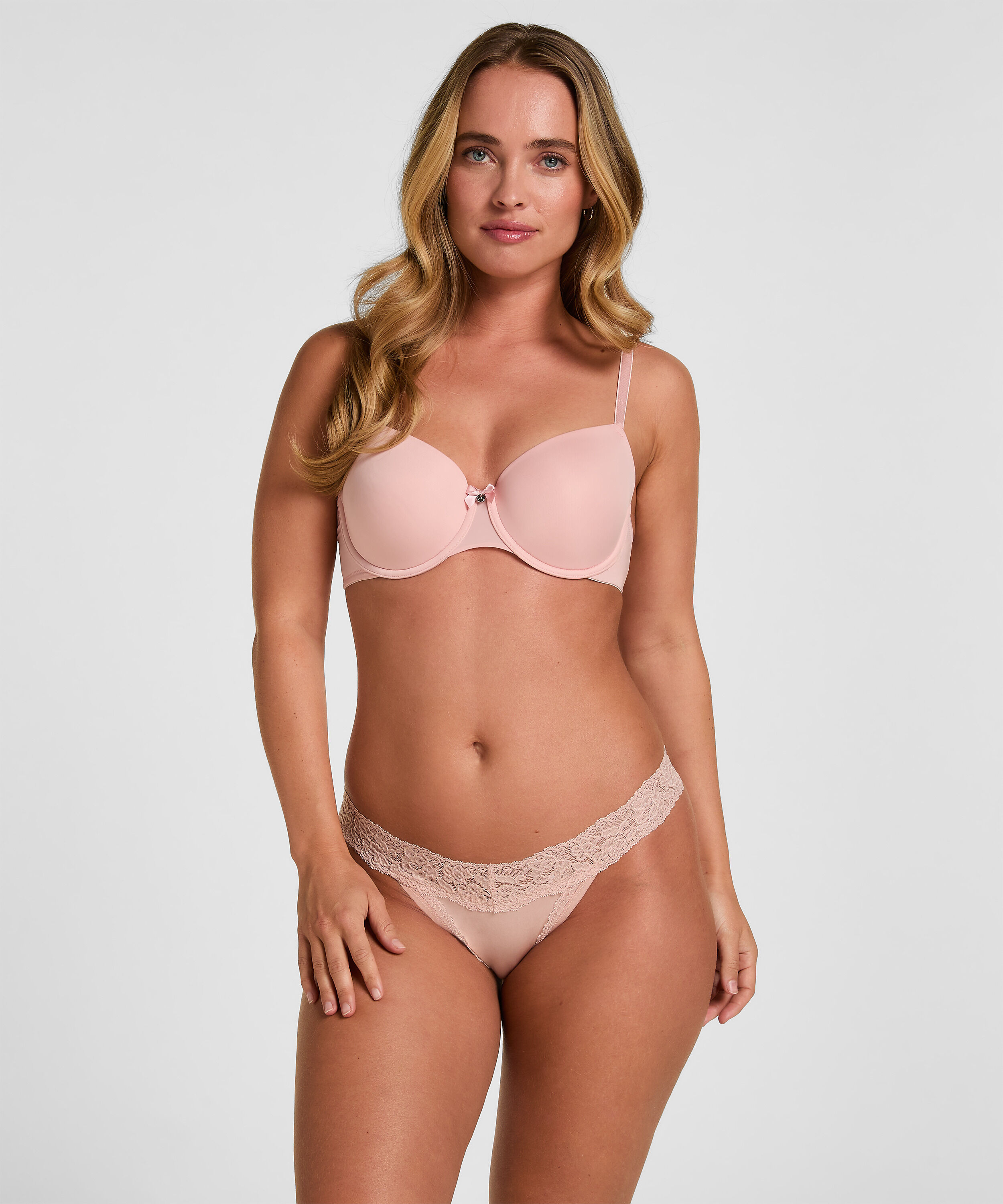 String Elly, Rosa String Elly, Rosa
