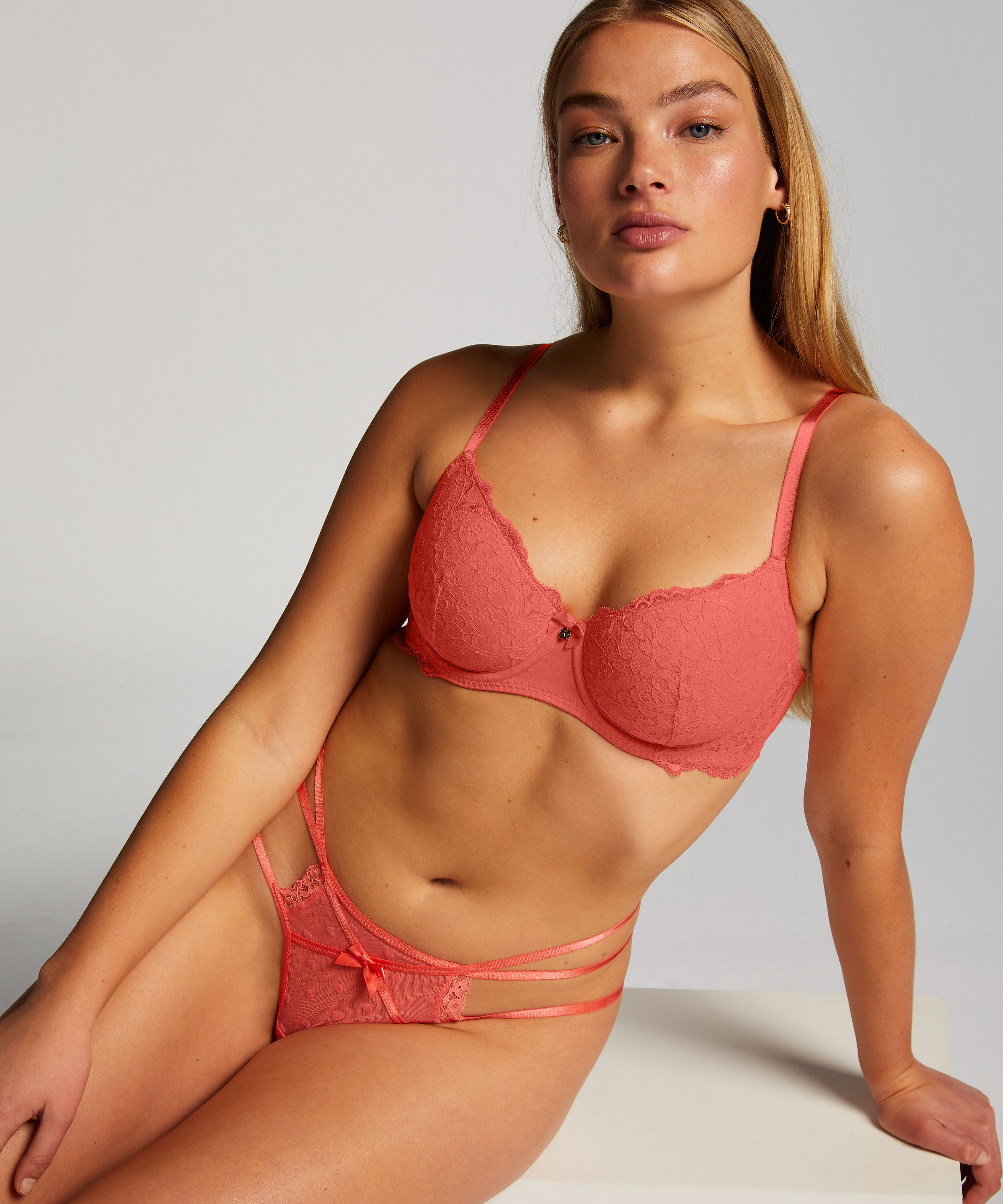 String Melda, Rosa String Melda, Rosa